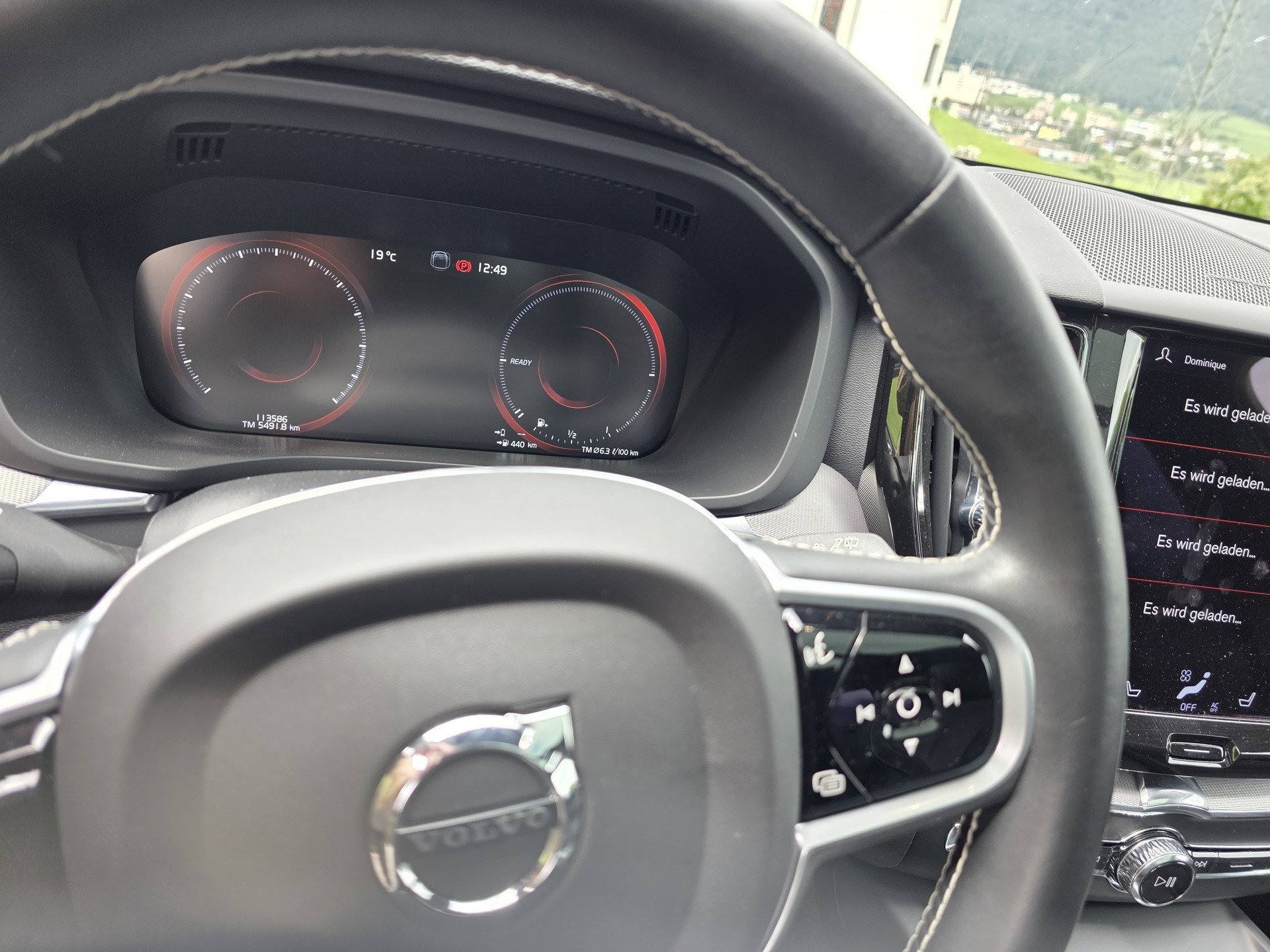 VOLVO XC60 T8 eAWD R-Design Geartronic-image-6