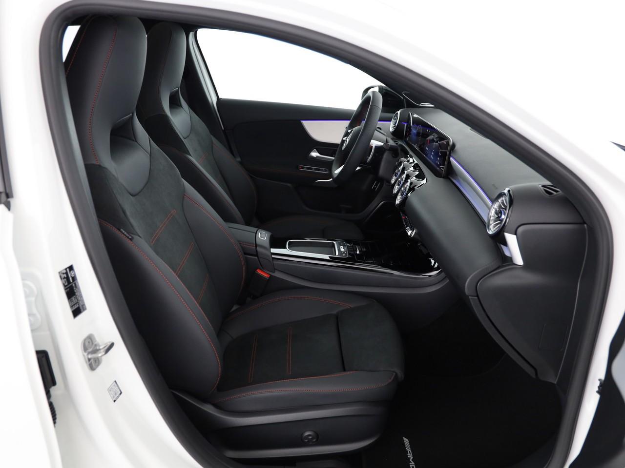MERCEDES-BENZ A 250 e EQ Star 8G-DCT-image-15