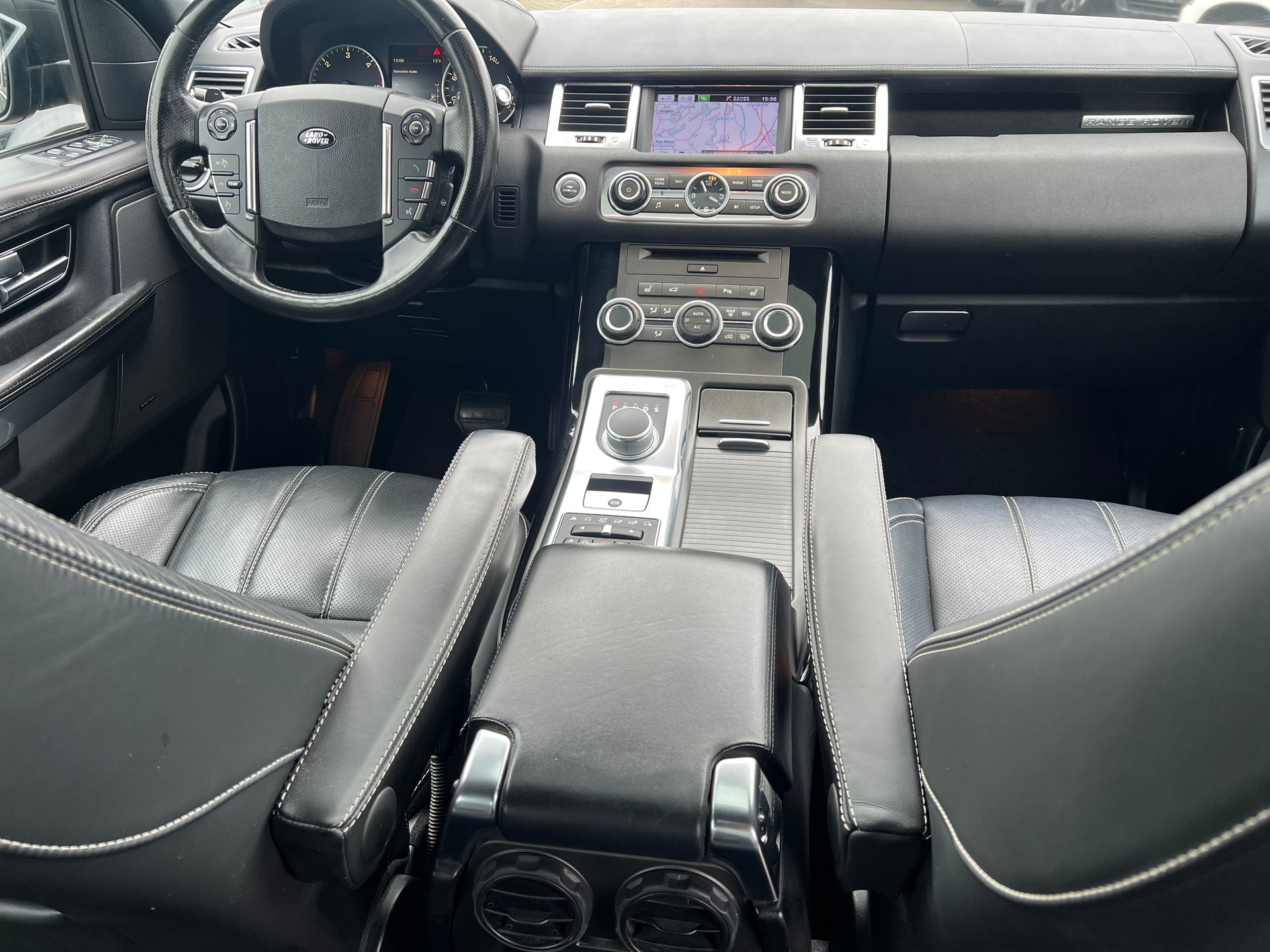 LAND ROVER Range Rover Sport 3.0 TDV6 Automatic-image-7