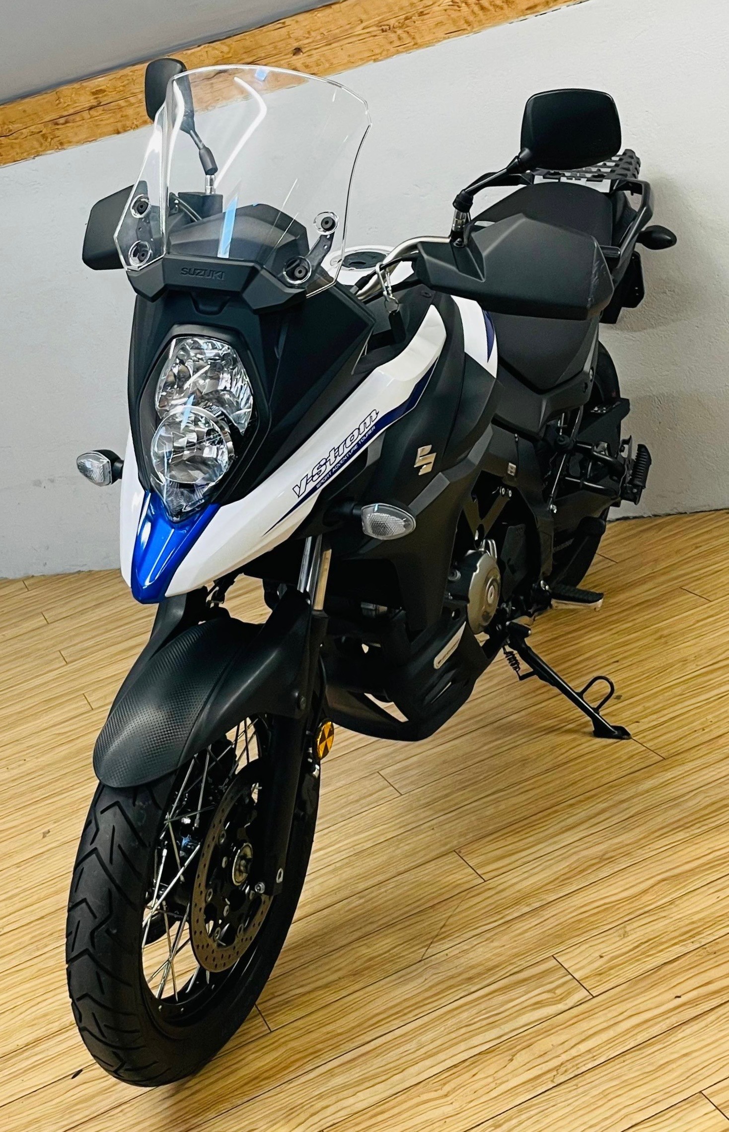 SUZUKI DL 650 XA ABS L7-image-6