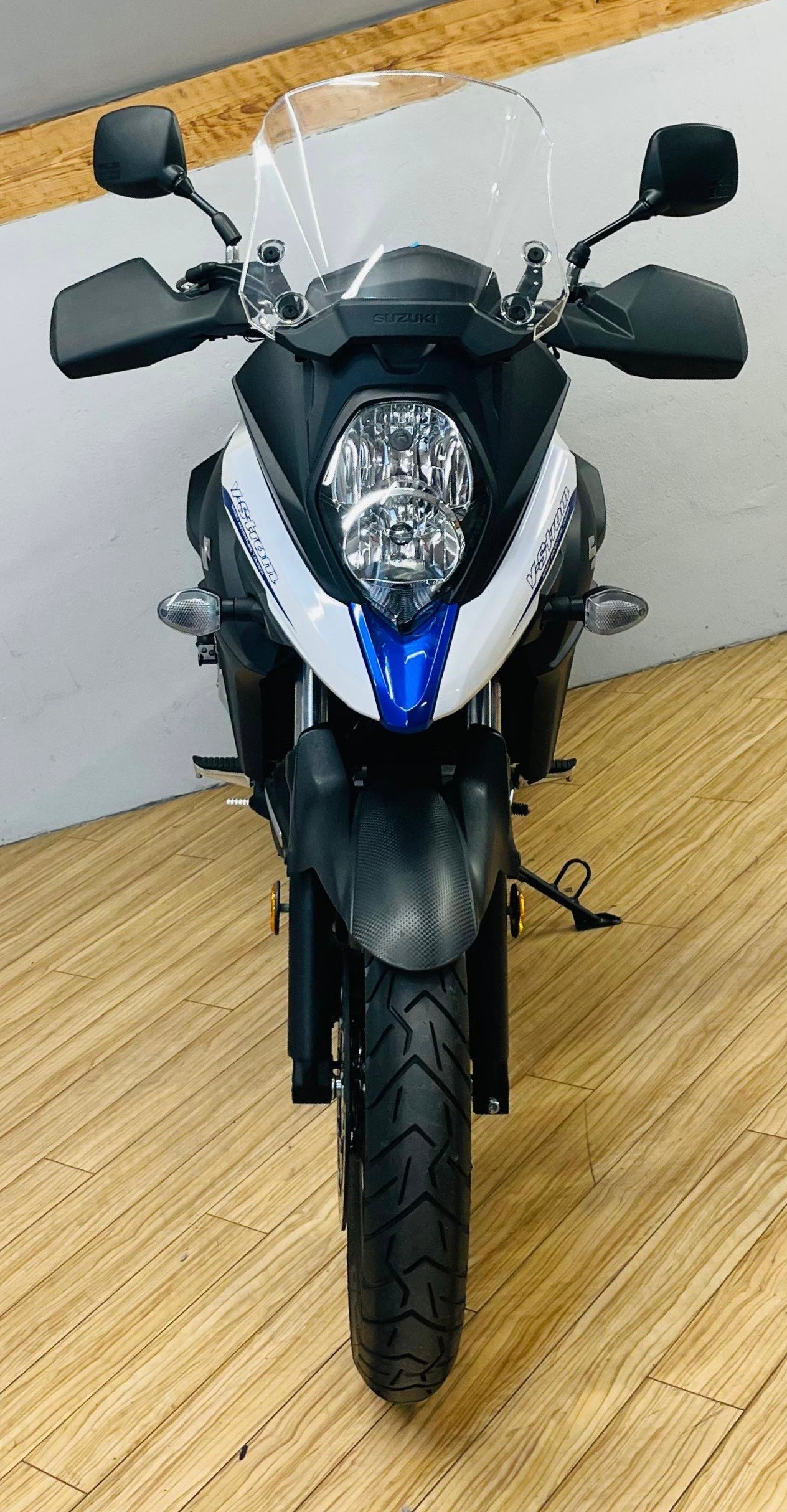 SUZUKI DL 650 XA ABS L7-image-7