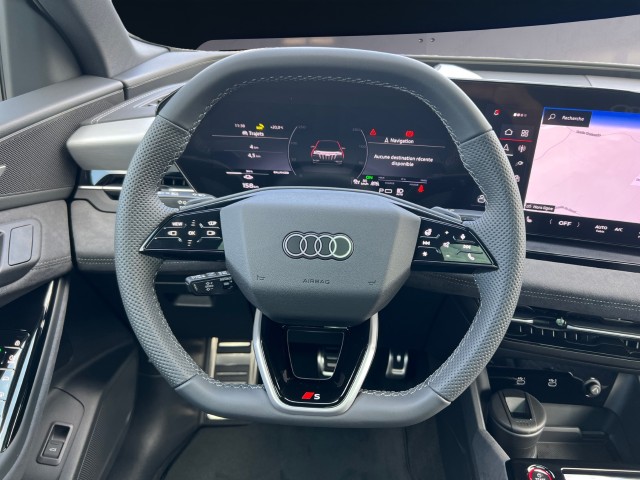 AUDI SQ6 Sportback e-tron quattro-image-12