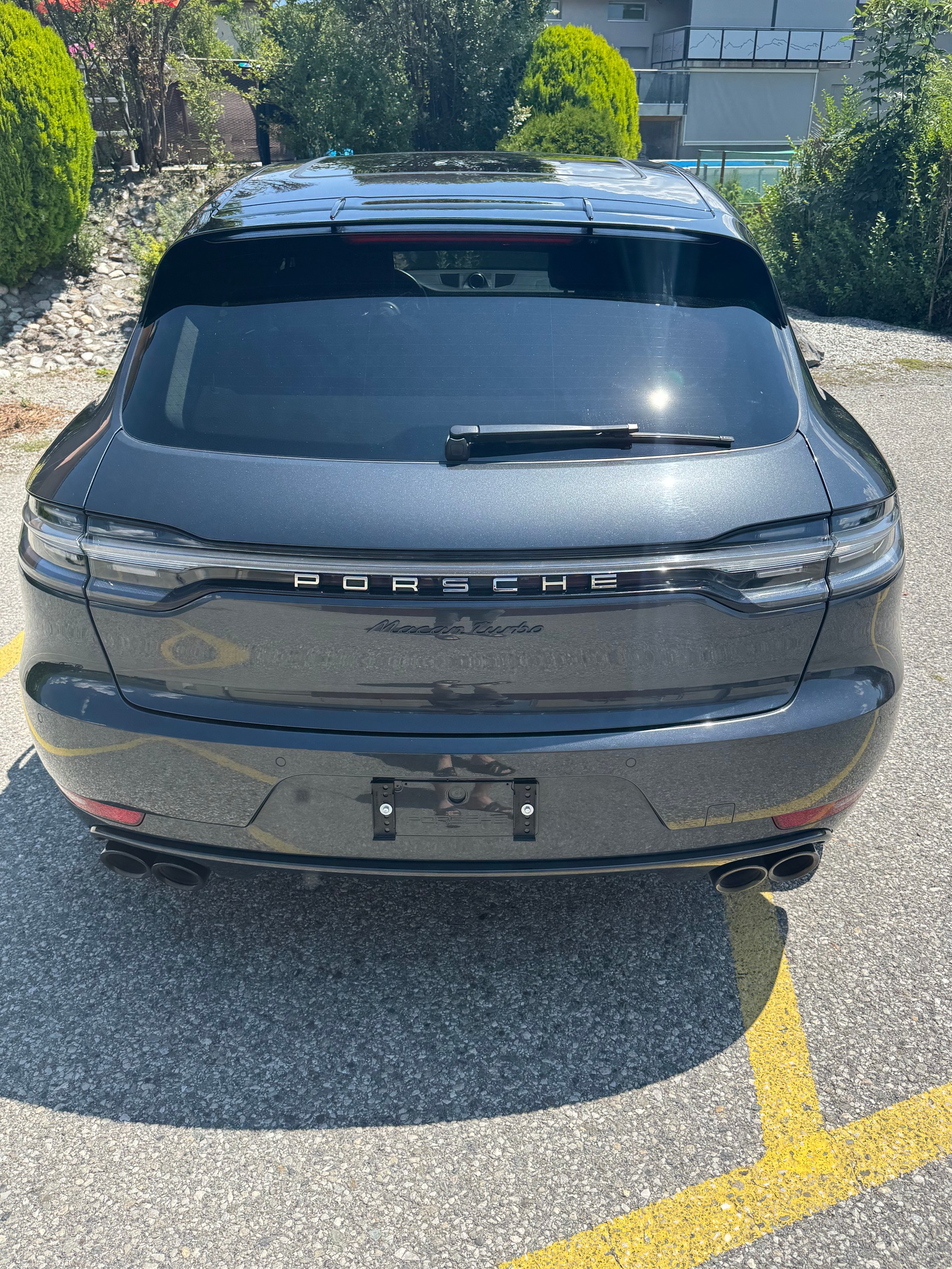 PORSCHE Macan Turbo PDK-image-2