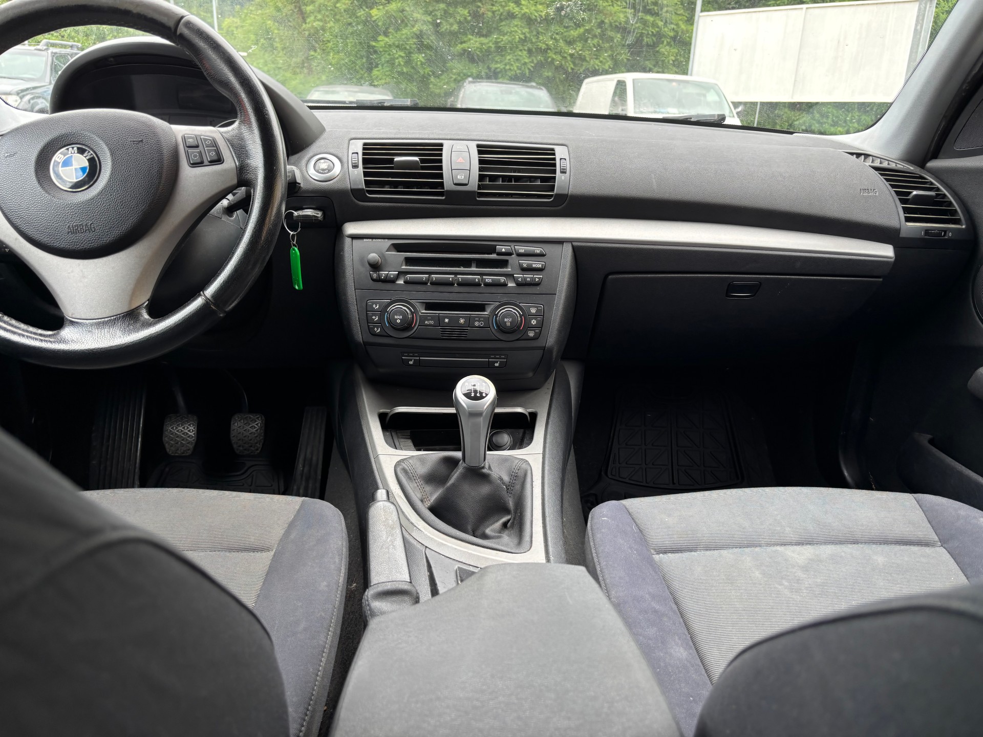BMW 118d-image-9
