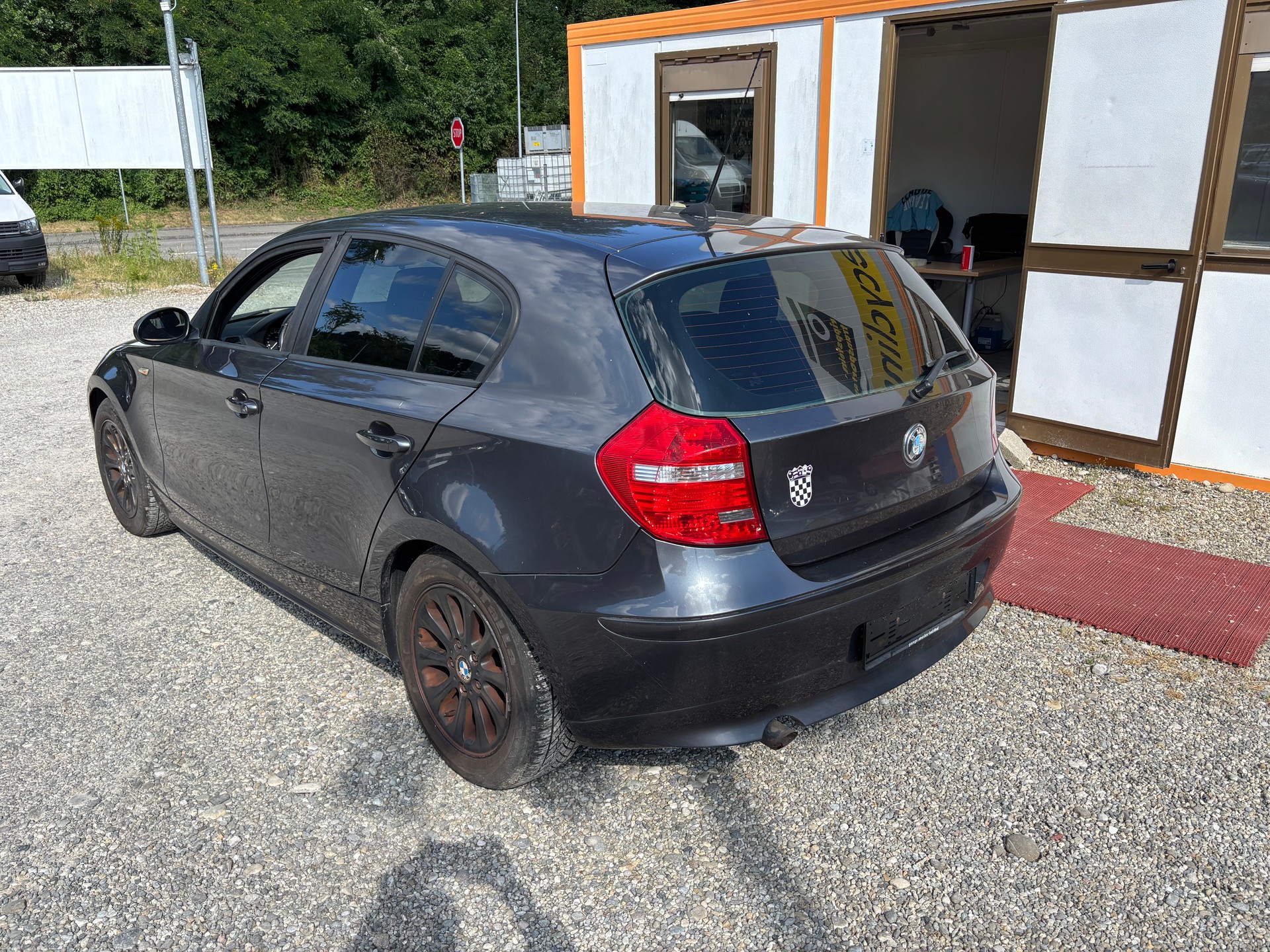 BMW 118d-image-2