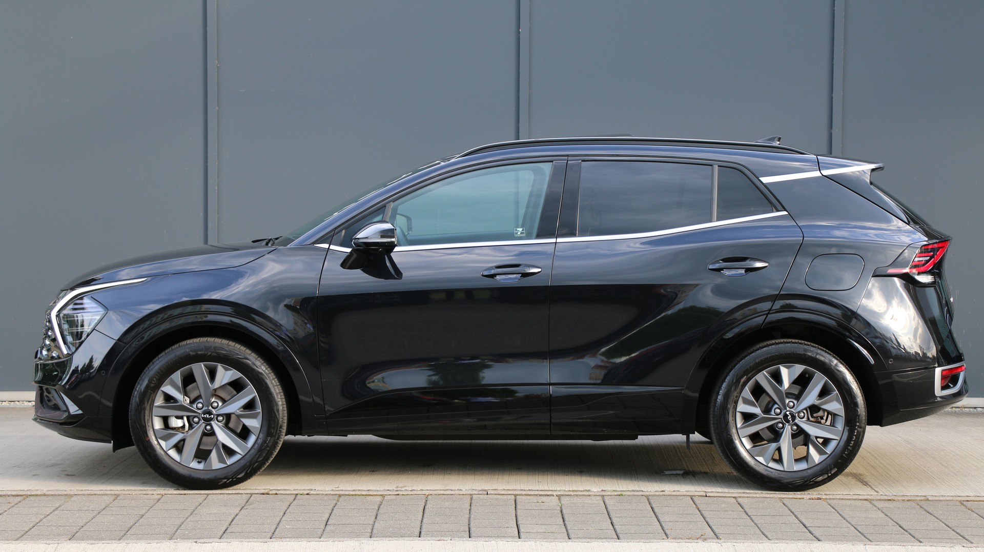 KIA Sportage 1.6T HEV GT-image-2