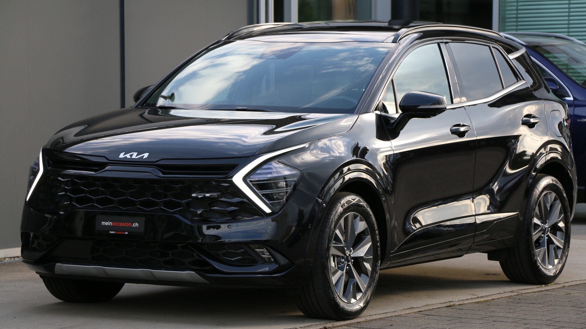 KIA Sportage 1.6T HEV GT-image-1