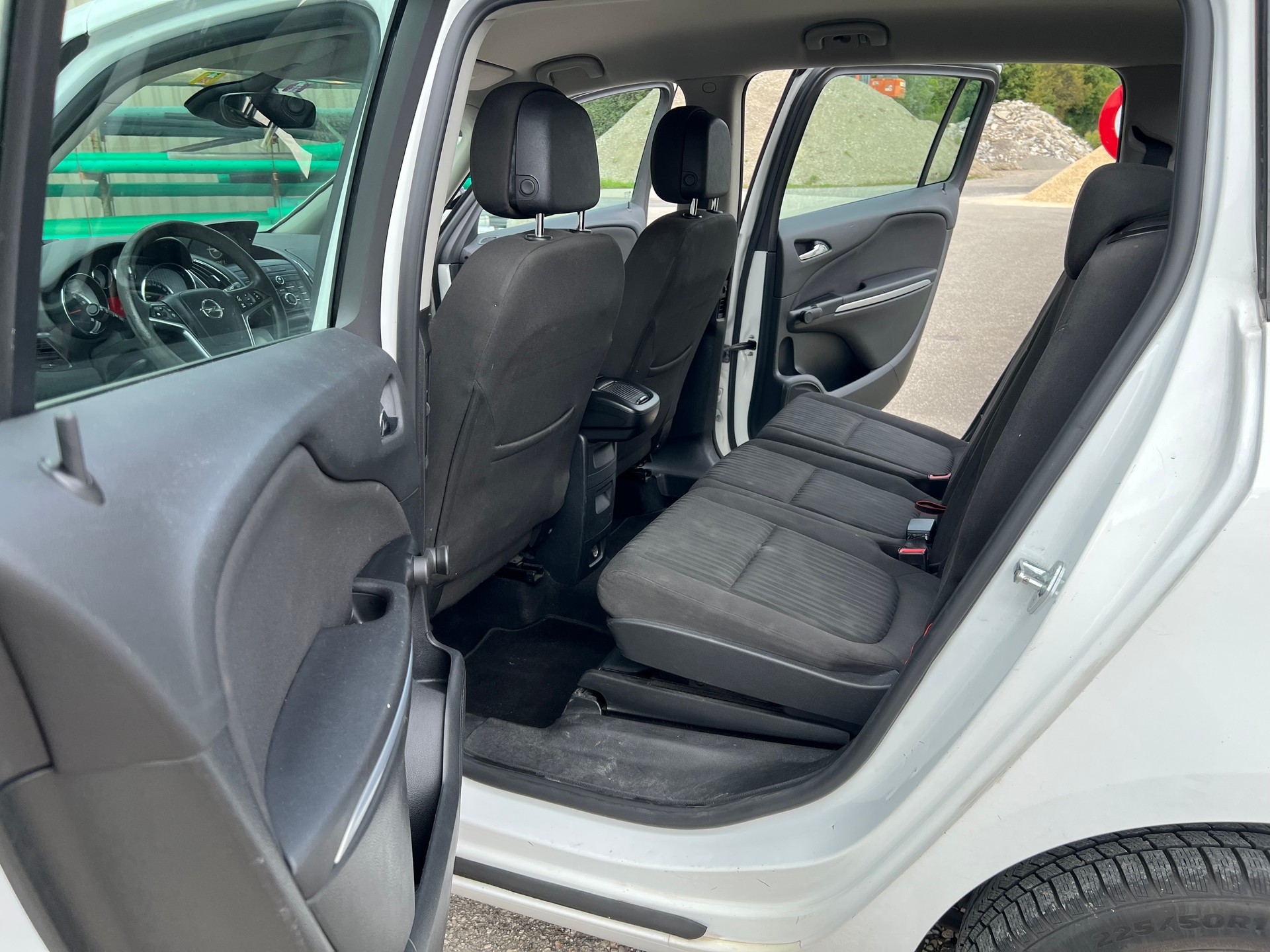 OPEL Zafira Tourer 1.4i 16V Turbo Sport-image-8