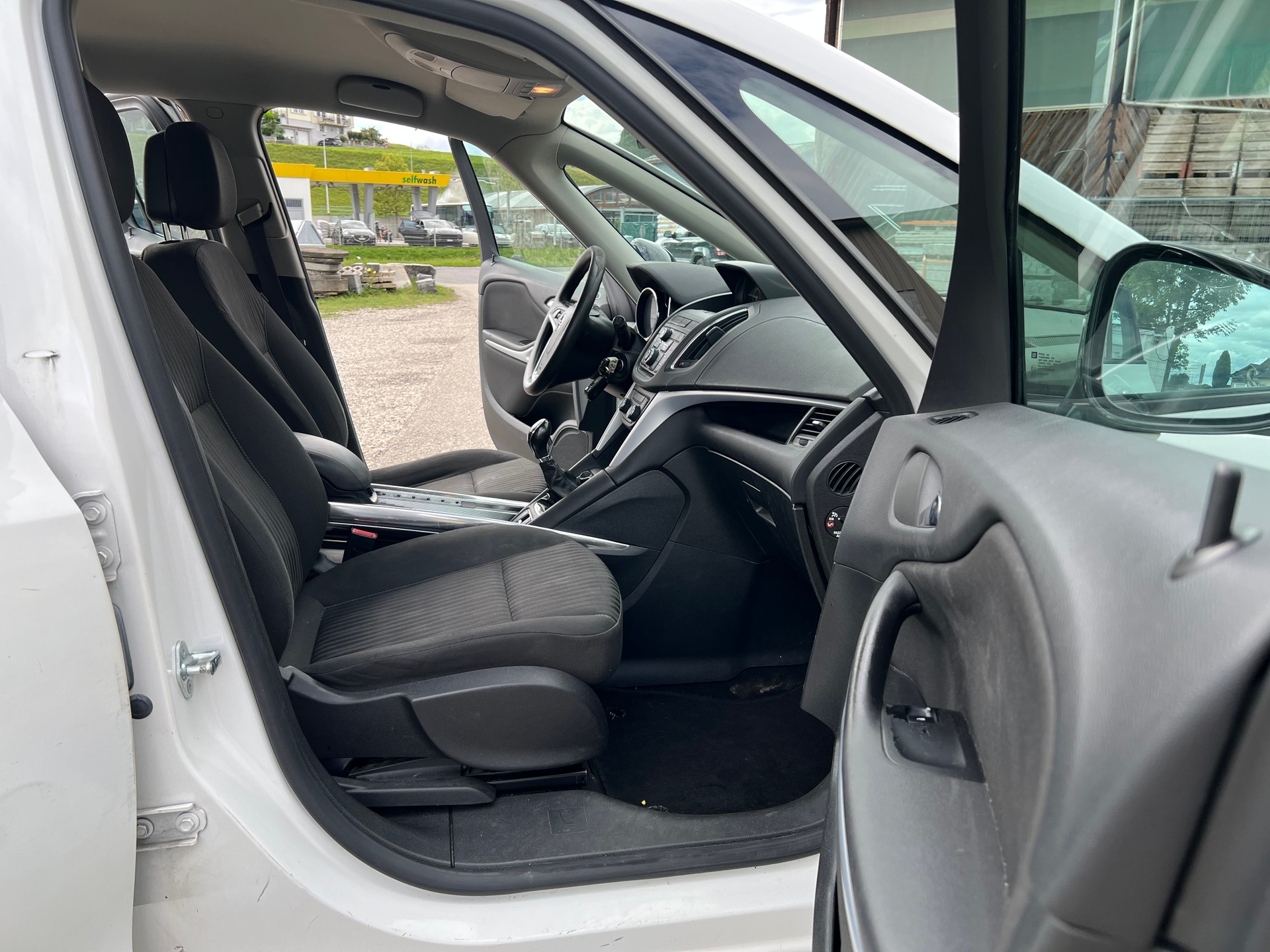 OPEL Zafira Tourer 1.4i 16V Turbo Sport-image-11