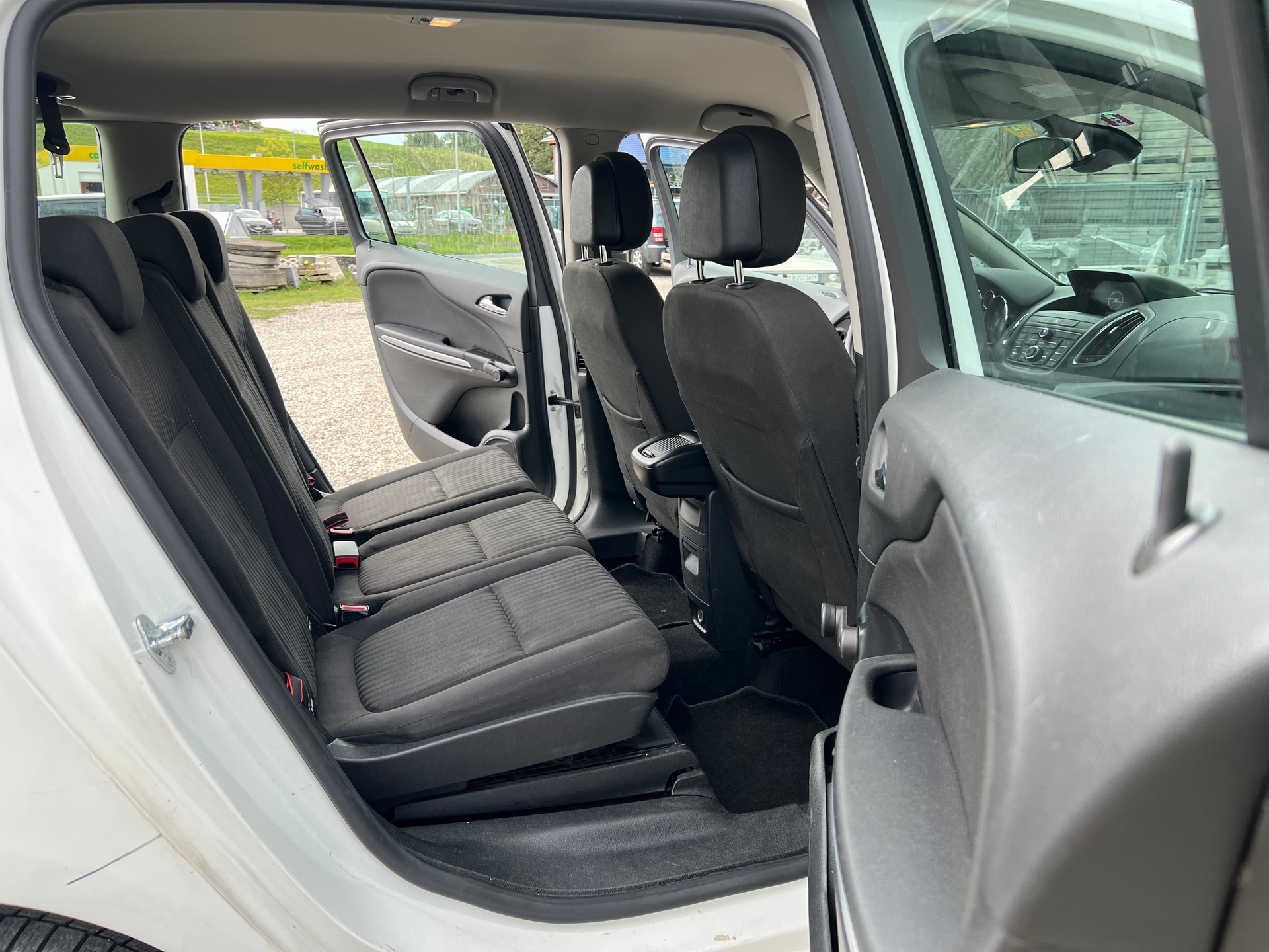 OPEL Zafira Tourer 1.4i 16V Turbo Sport-image-10