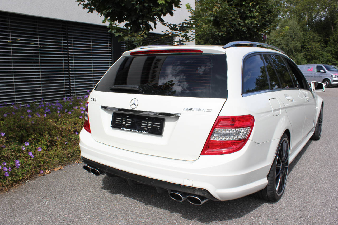 MERCEDES-BENZ C 63 V8 AMG Kombi-image-4