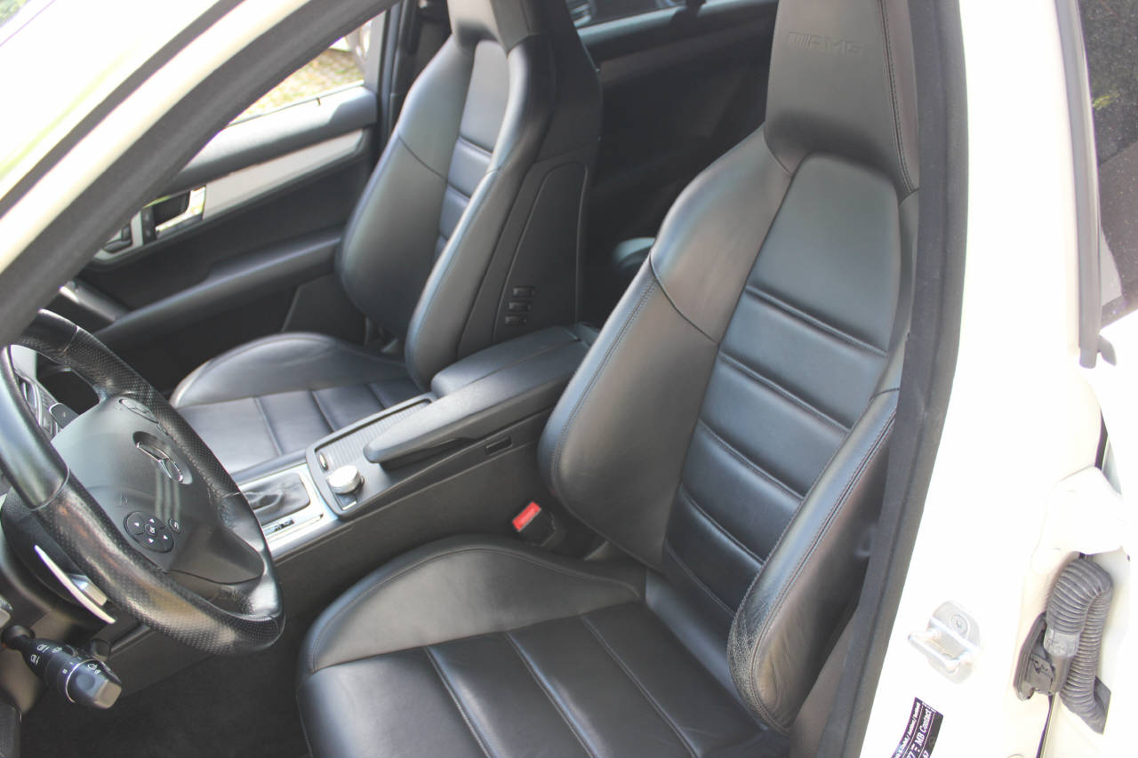 MERCEDES-BENZ C 63 V8 AMG Kombi-image-9