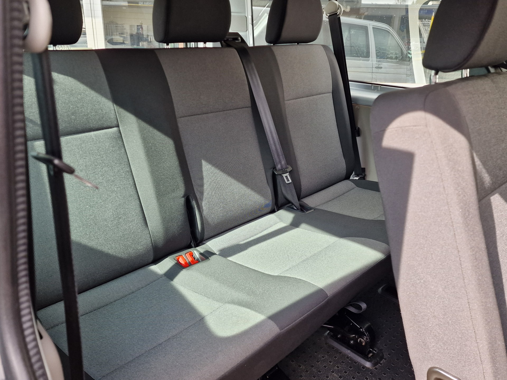 VW T6 2.0 TDI 4Motion DSG-image-6