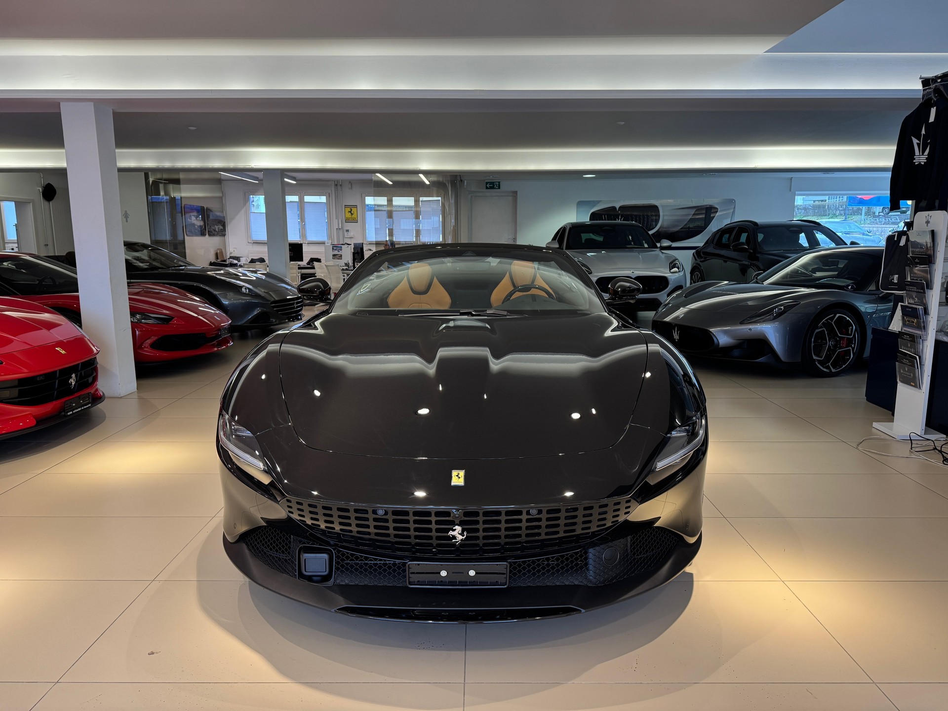 FERRARI Roma 3.9 V8 T Spider-image-25
