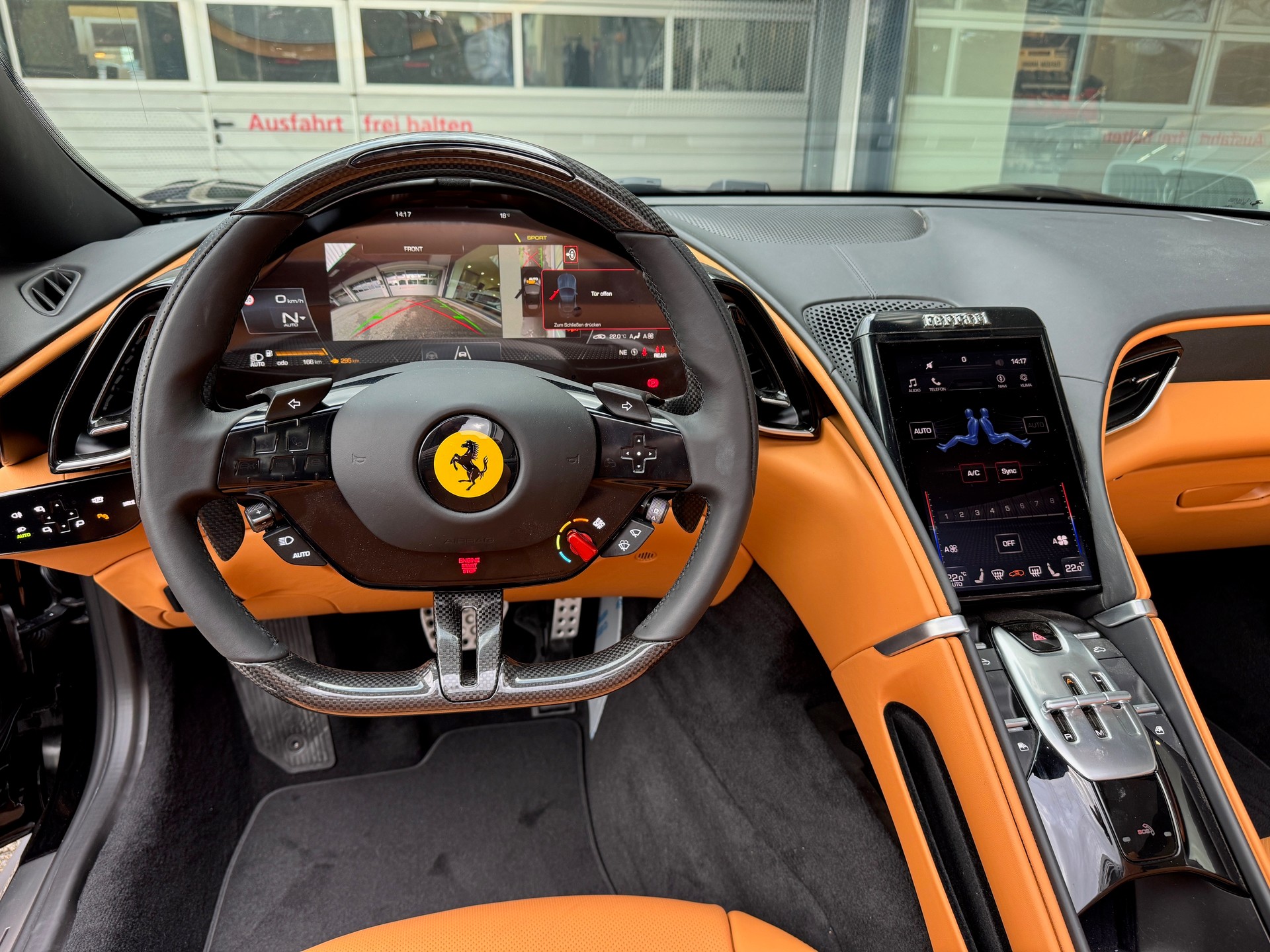 FERRARI Roma 3.9 V8 T Spider-image-6