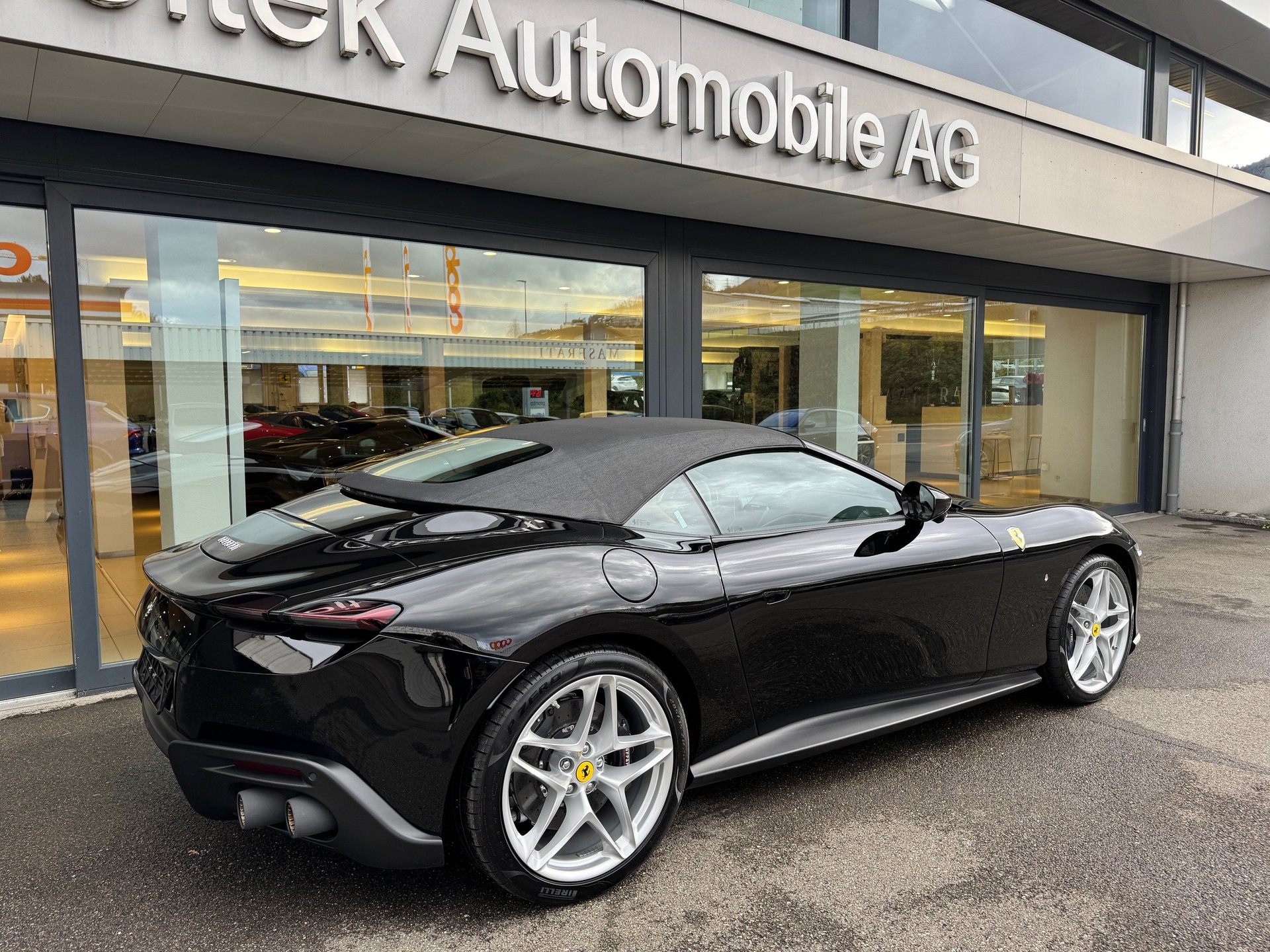 FERRARI Roma 3.9 V8 T Spider-image-15