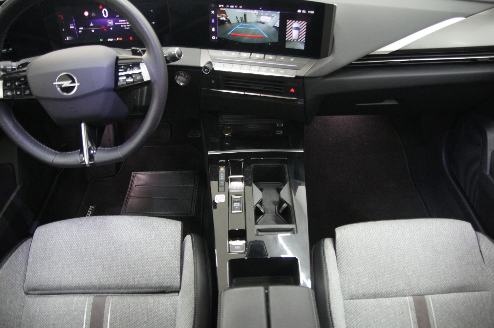 OPEL ASTRA-image-11