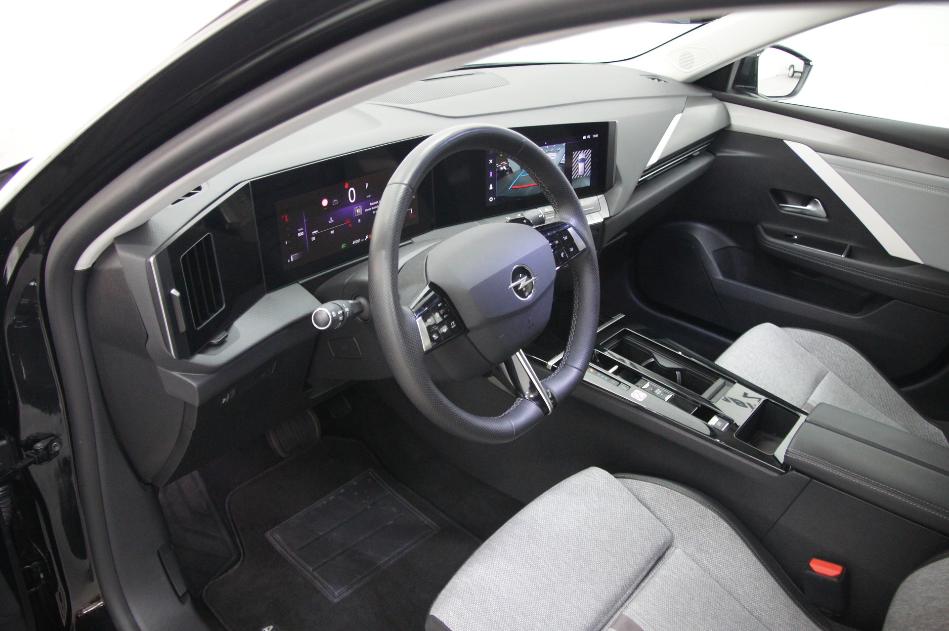 OPEL ASTRA-image-8