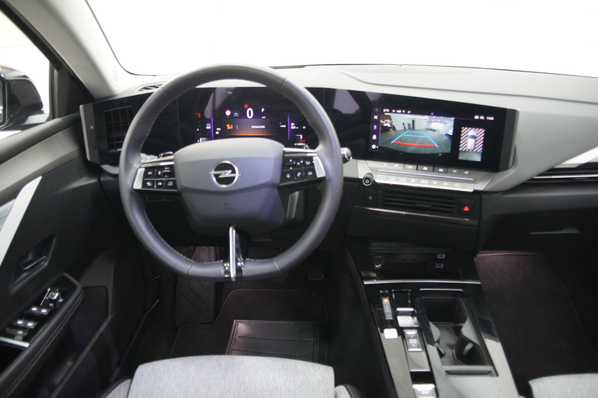 OPEL ASTRA-image-9