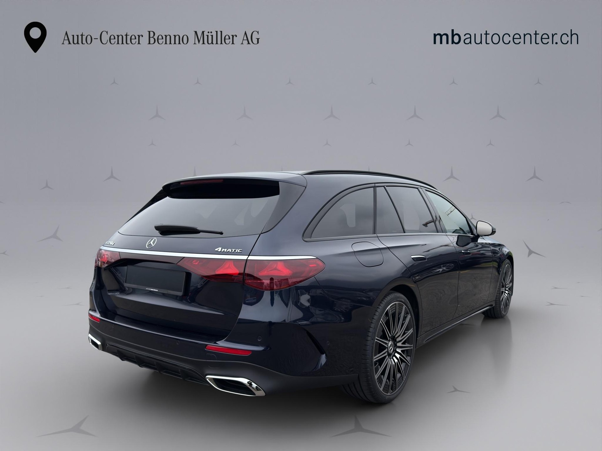 MERCEDES-BENZ E 220 d AMG Line 4matic Kombi-image-4