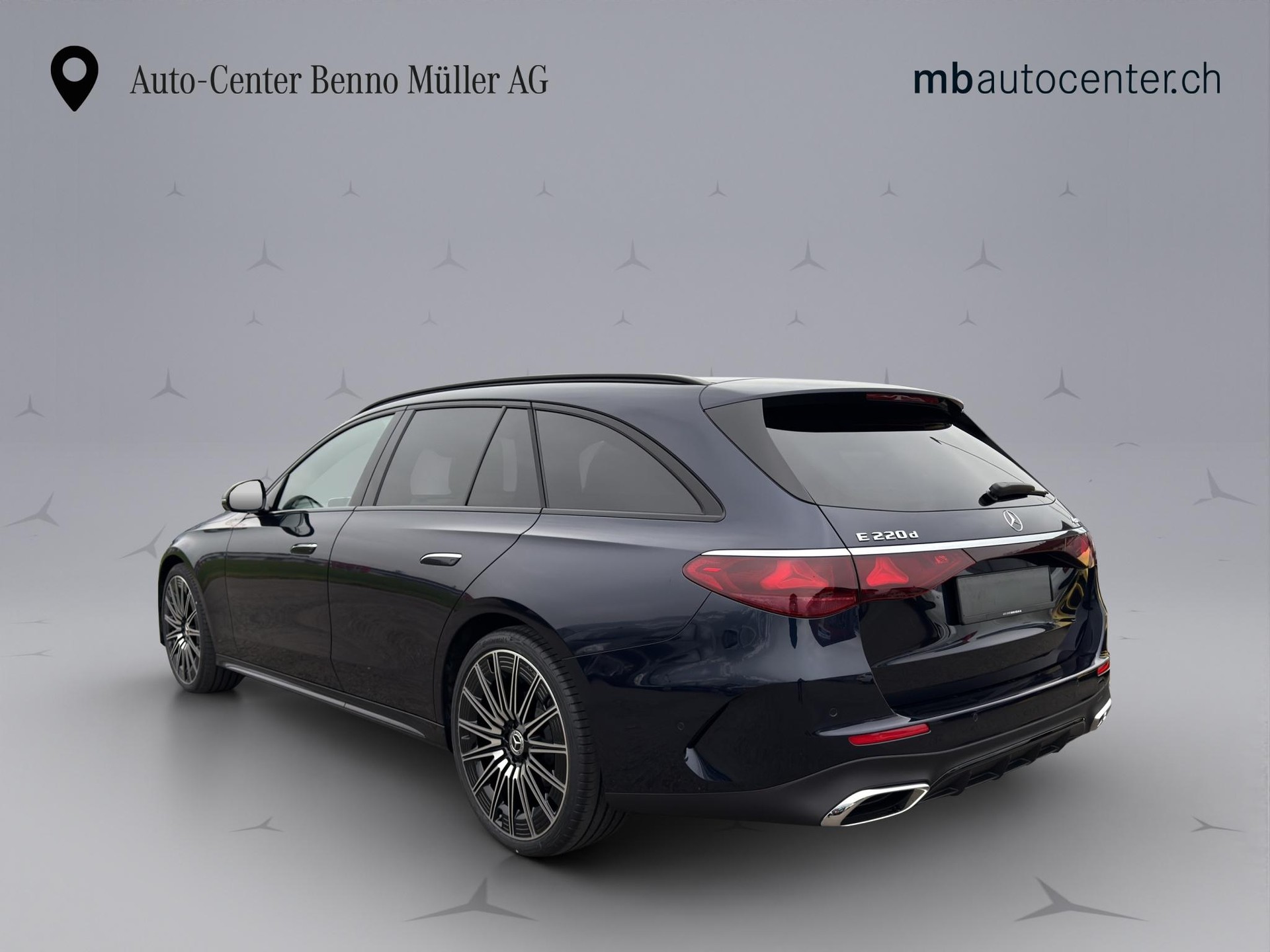 MERCEDES-BENZ E 220 d AMG Line 4matic Kombi-image-2