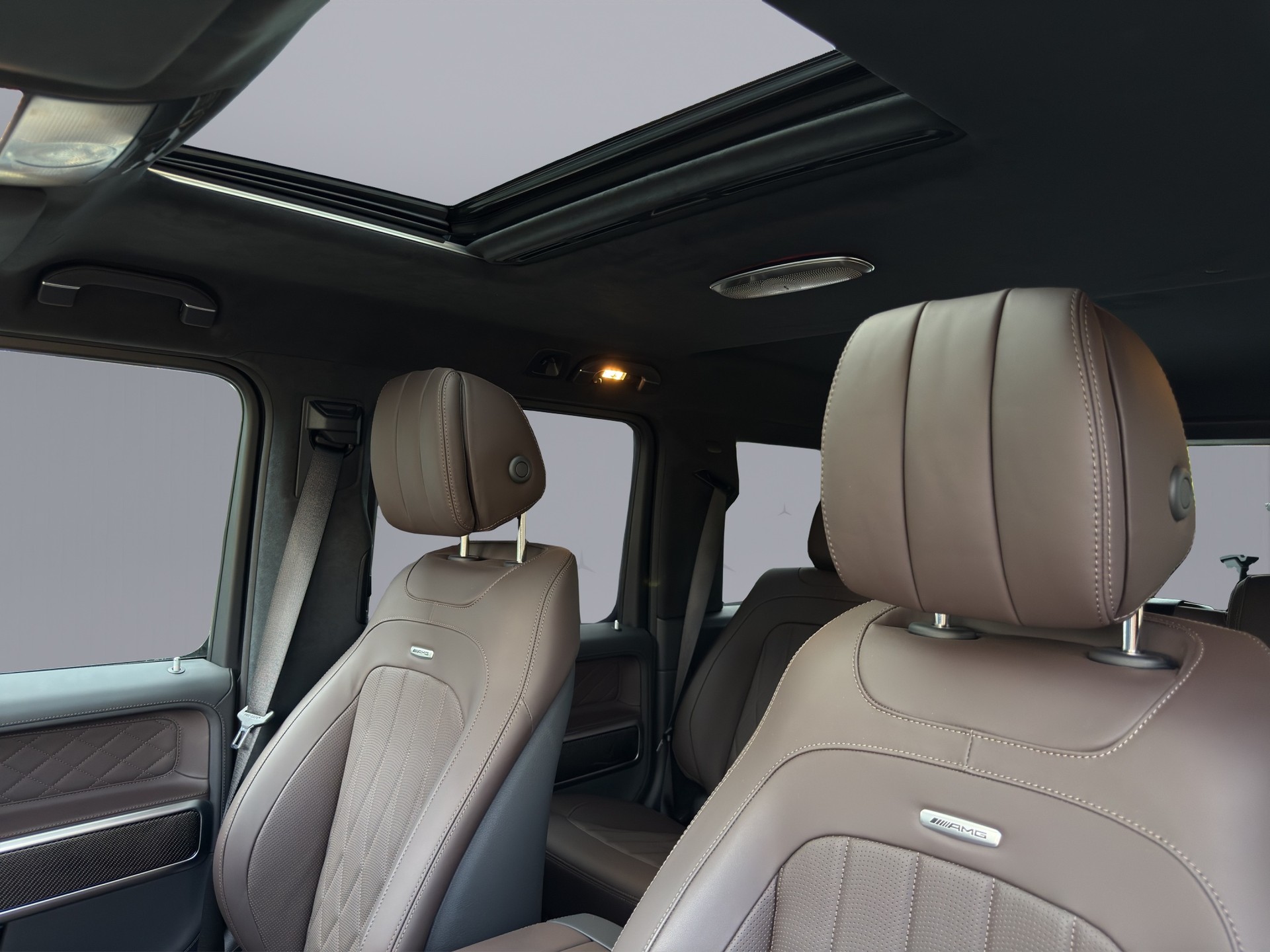 MERCEDES-BENZ G 63 AMG-image-17