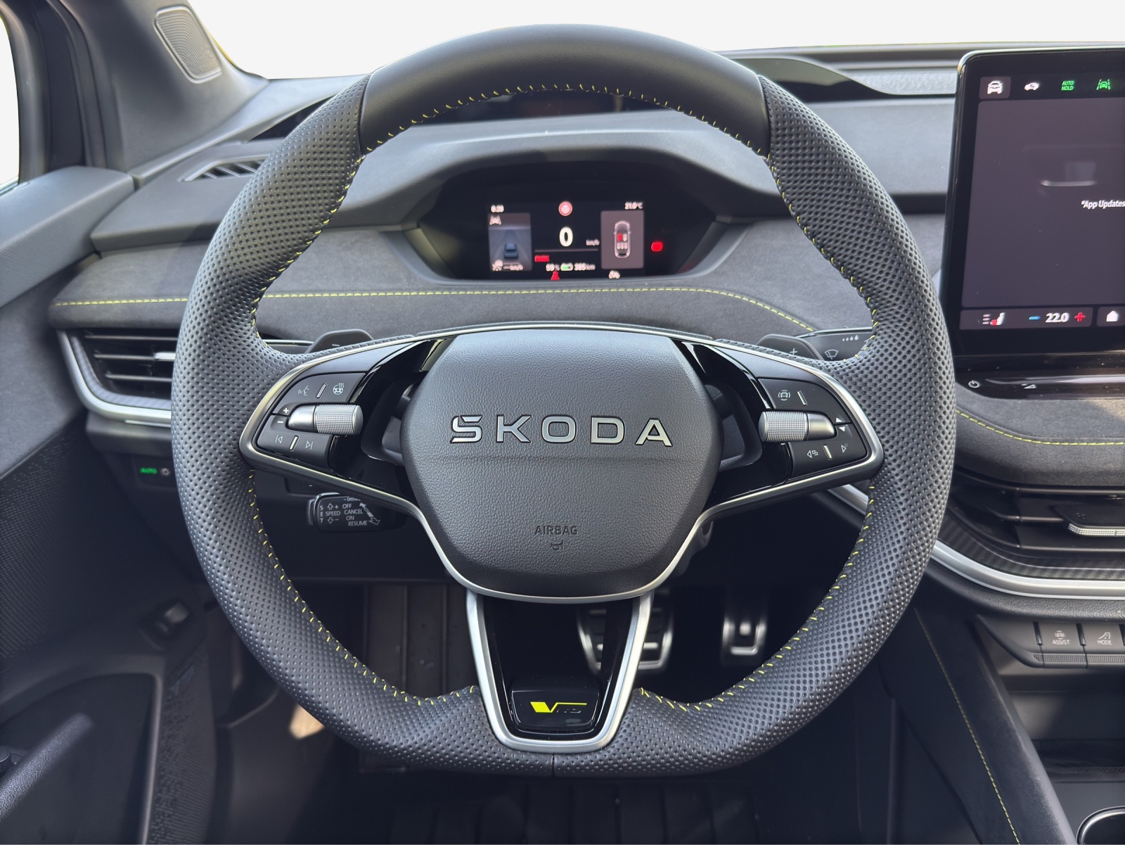 SKODA Enyaq 4x4 RS-image-9
