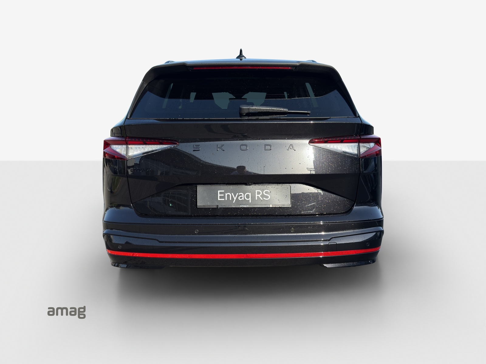 SKODA Enyaq 4x4 RS-image-3