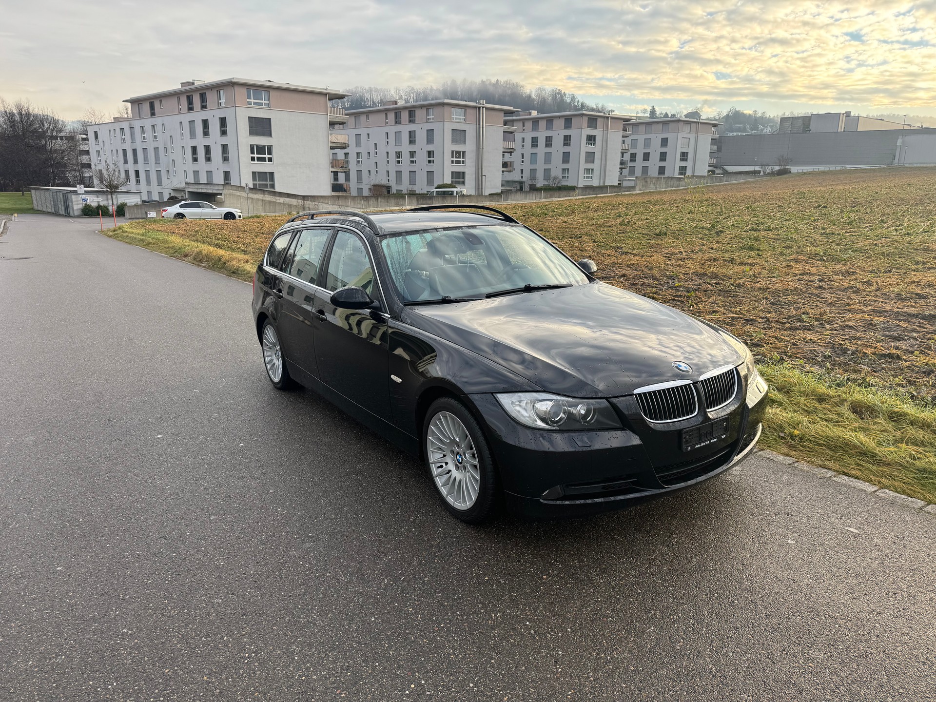 BMW 325xi Touring more4you-image-2