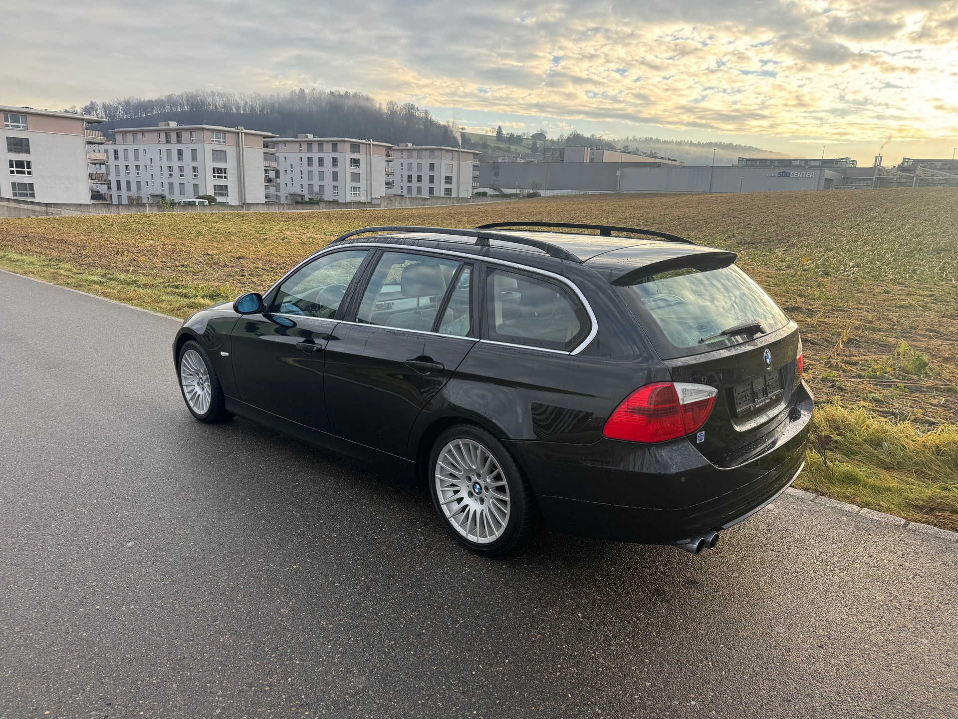 BMW 325xi Touring more4you-image-6
