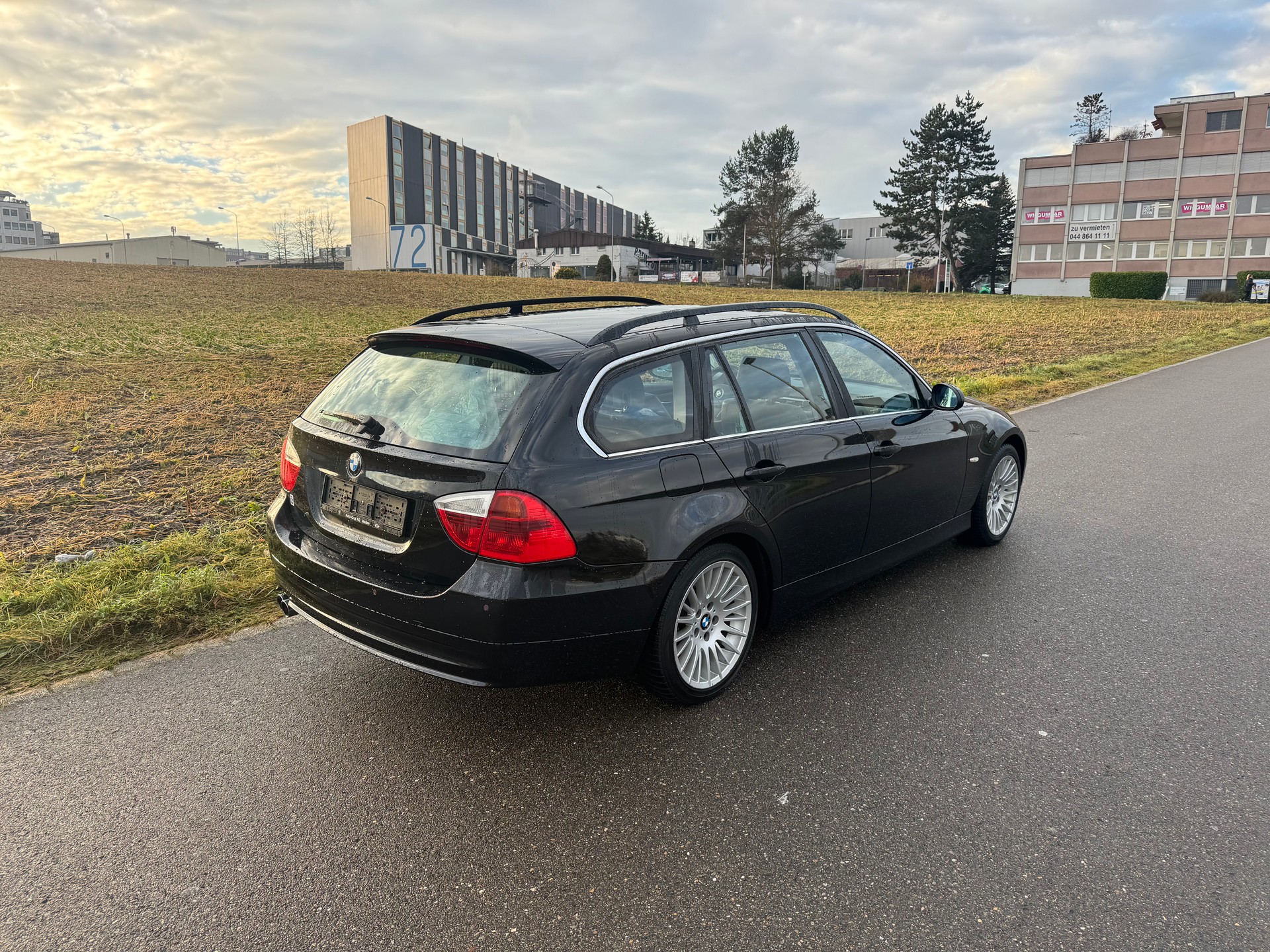BMW 325xi Touring more4you-image-3