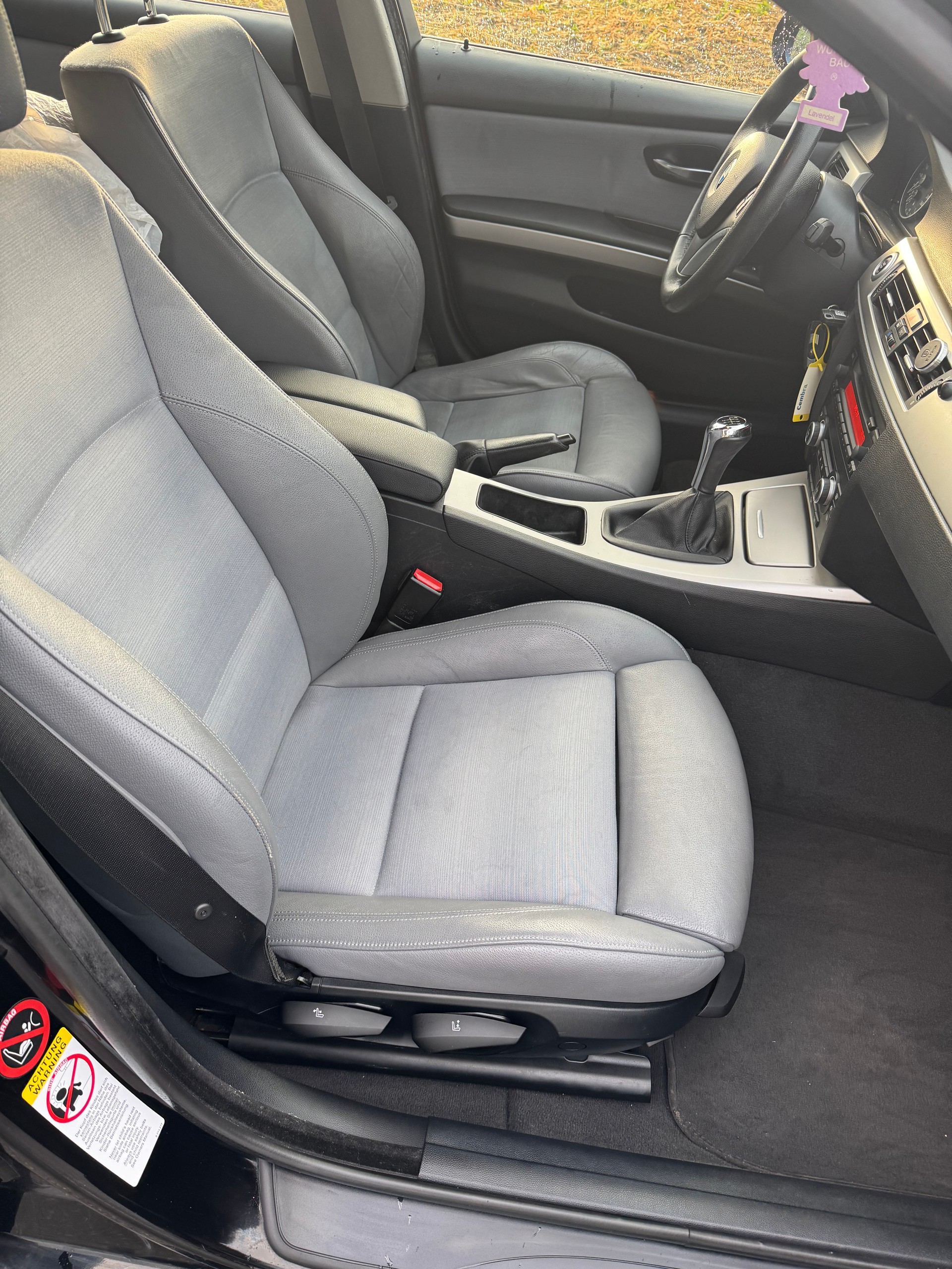BMW 325xi Touring more4you-image-10