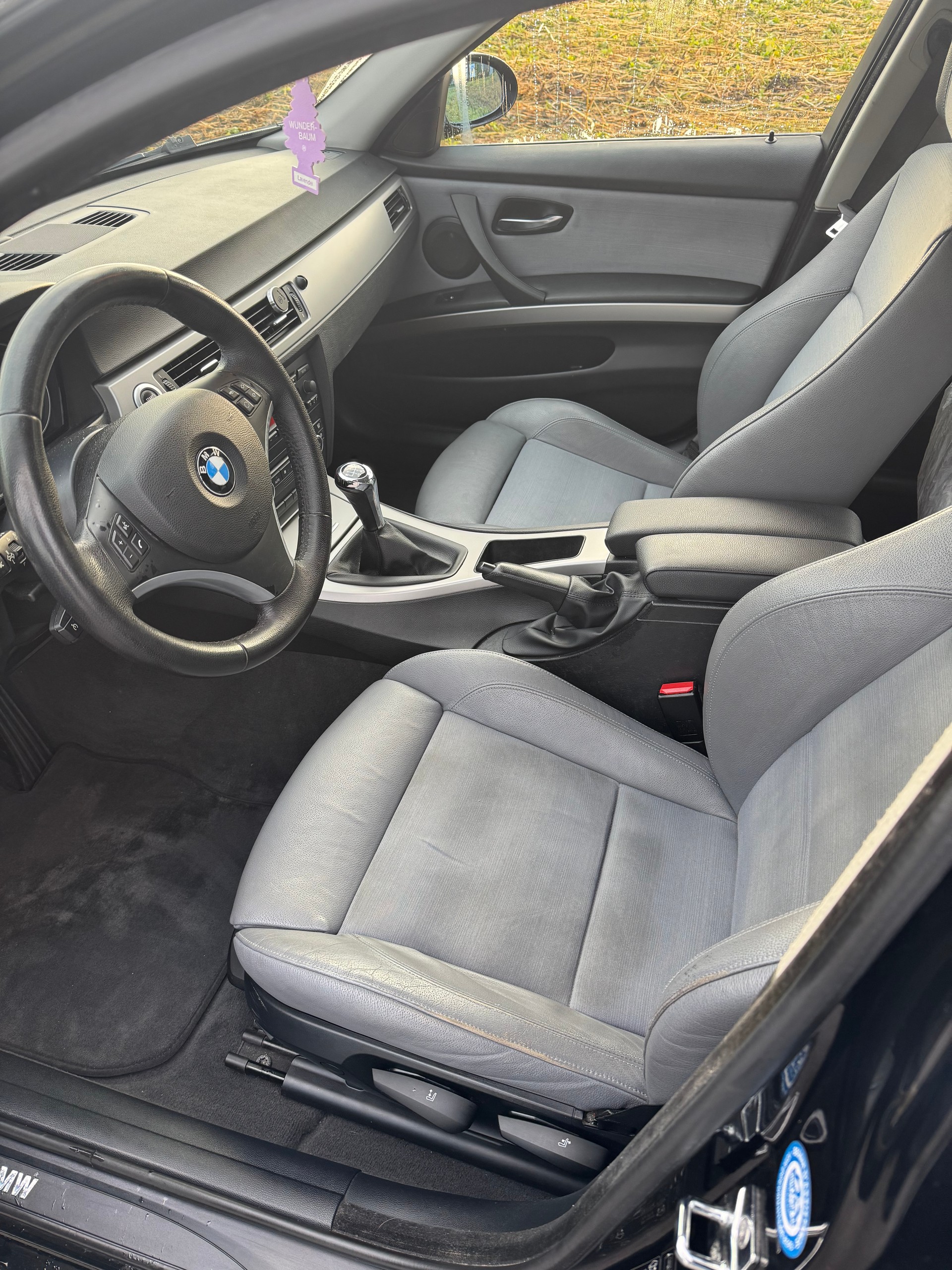 BMW 325xi Touring more4you-image-9