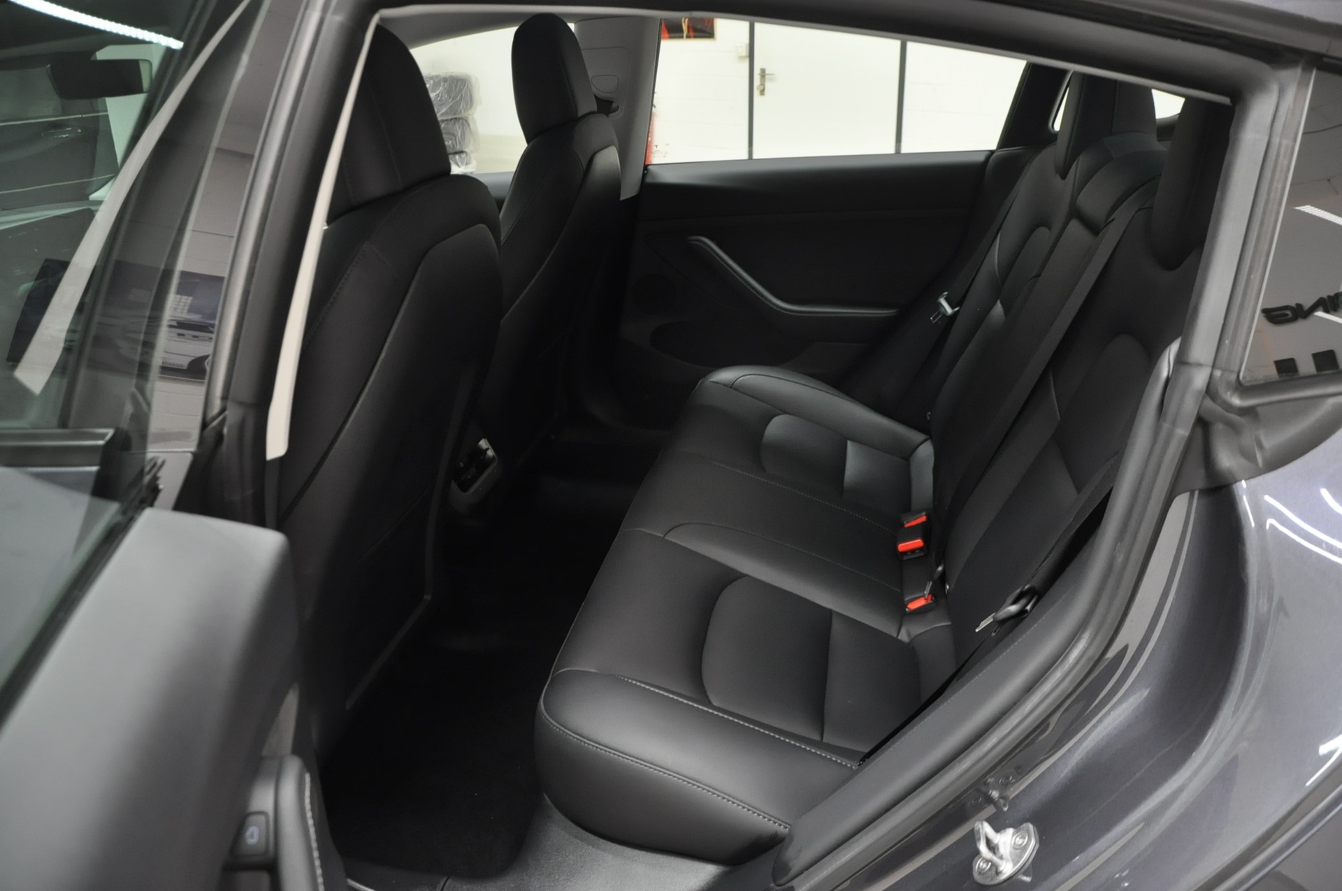 TESLA Model 3 Long Range Dual Motor AWD-image-14