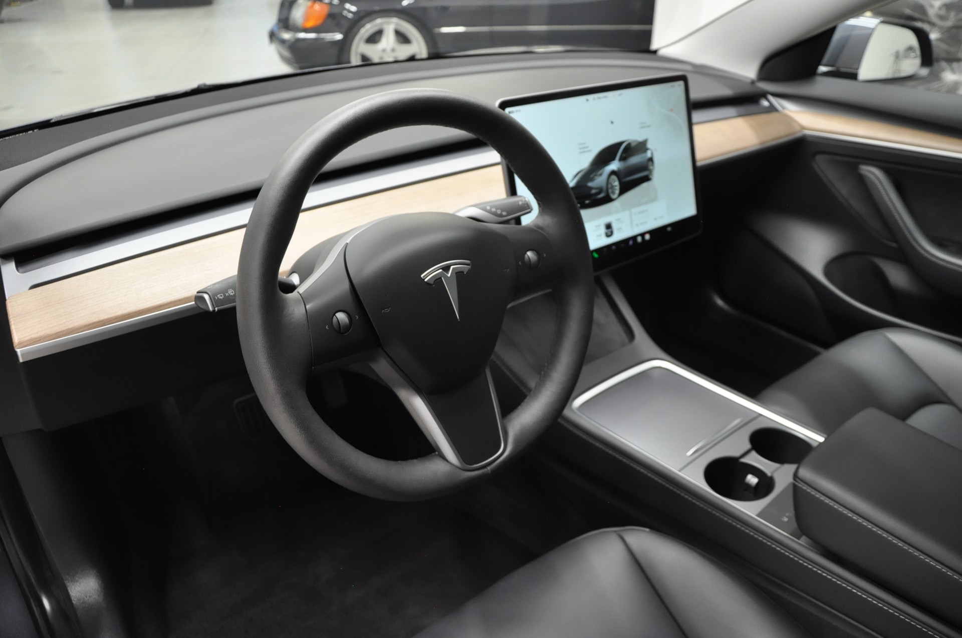 TESLA Model 3 Long Range Dual Motor AWD-image-10