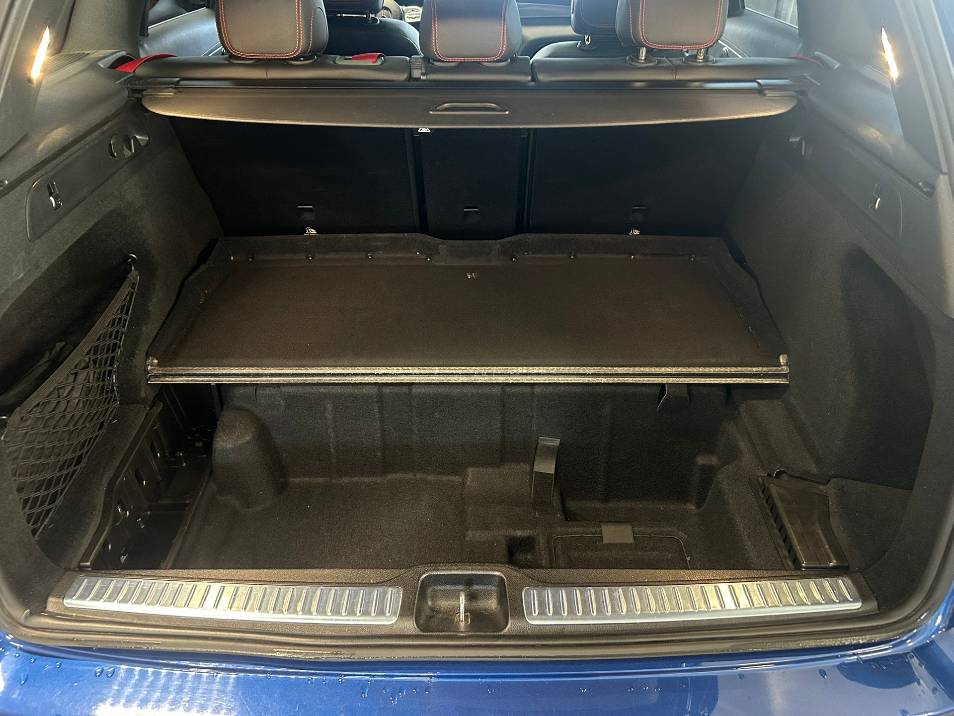 MERCEDES-BENZ GLC 300 e AMG Line Plus 4Matic 9G-Tronic-image-14