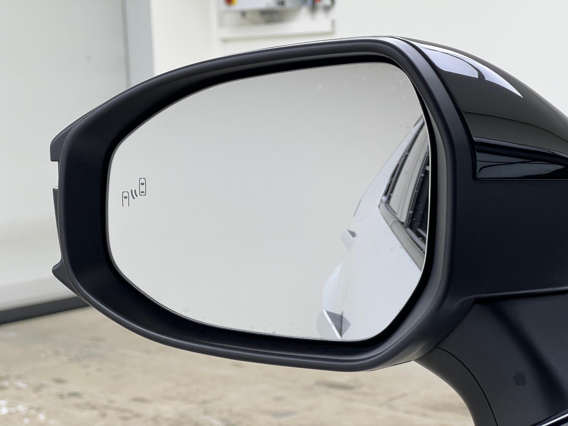 TOYOTA C-HR 2.0 PHEV GR Sport-image-20