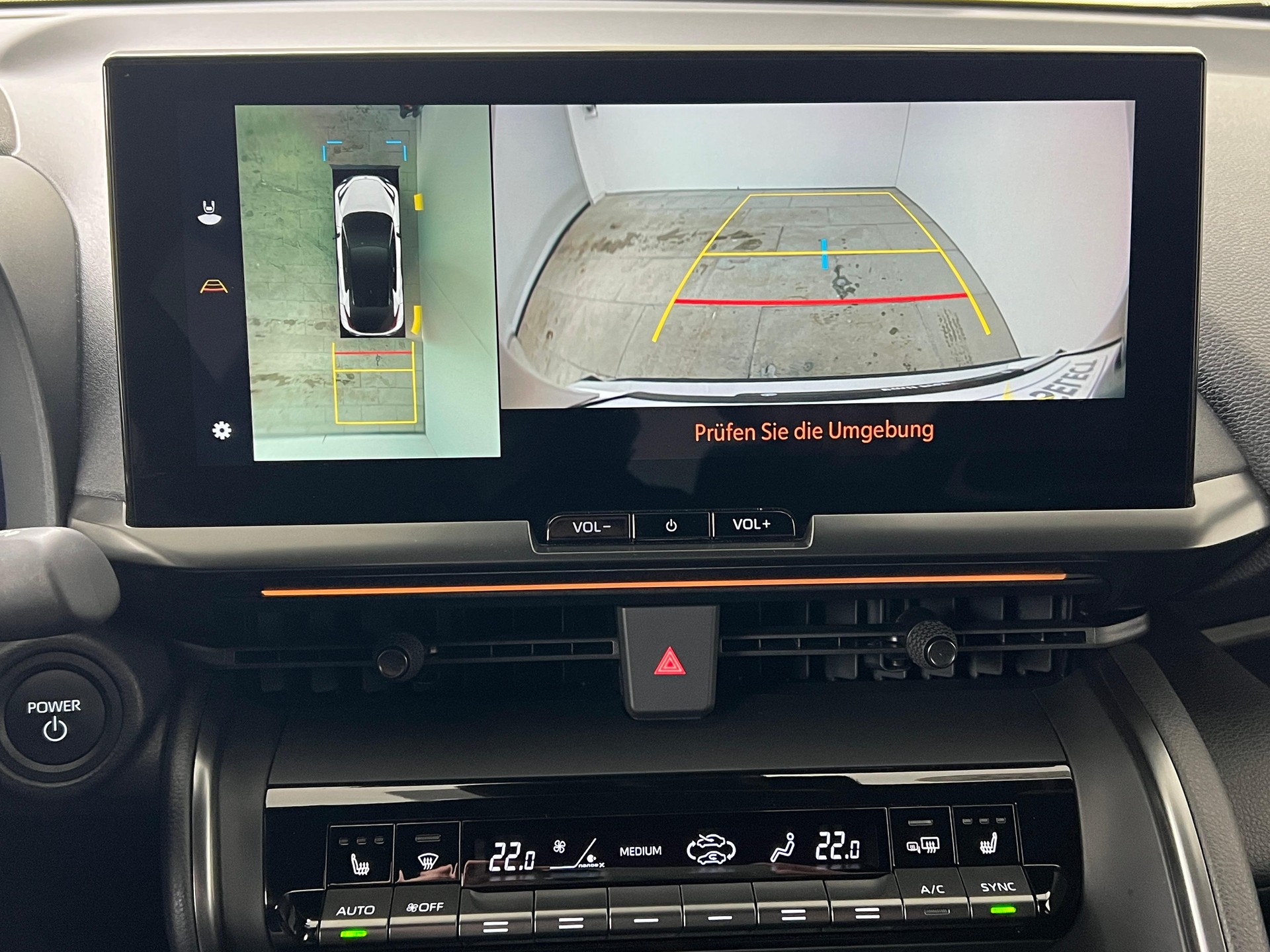 TOYOTA C-HR 2.0 PHEV GR Sport / Jetzt mit attraktivem 1.99% Leasing-image-12