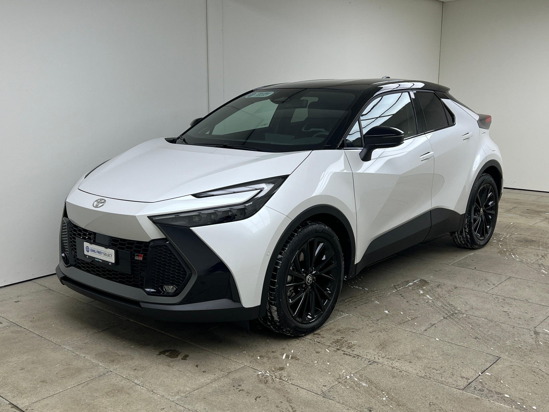 TOYOTA C-HR 2.0 PHEV GR Sport-image-1