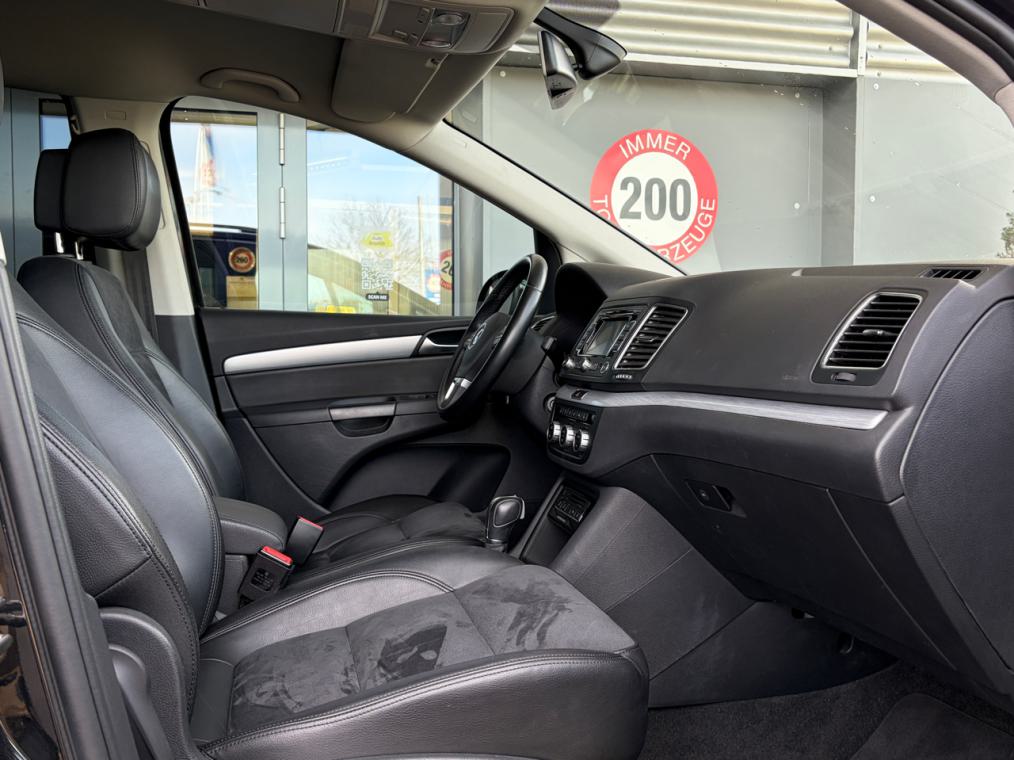 VW Sharan 2.0 TDI BlueMotion Technology Highline DSG-image-7