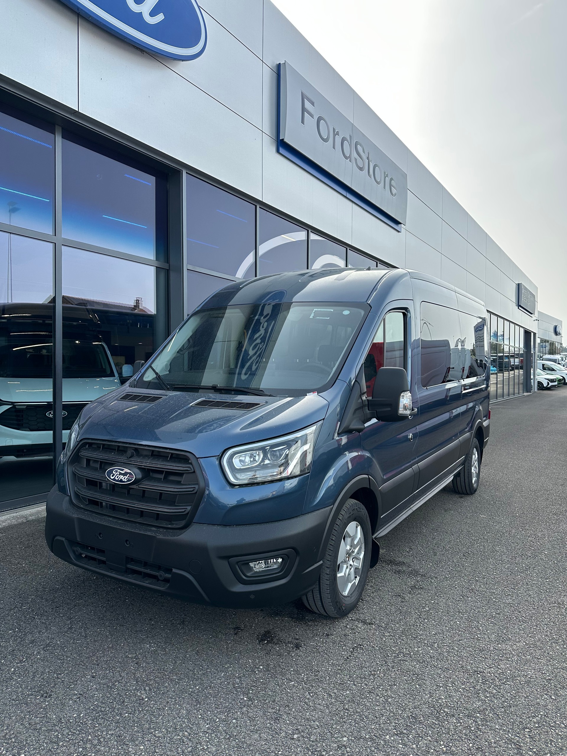 FORD Transit combi 350 L3 2.0 EcoBl Trend/150CV/Aut.-image-1