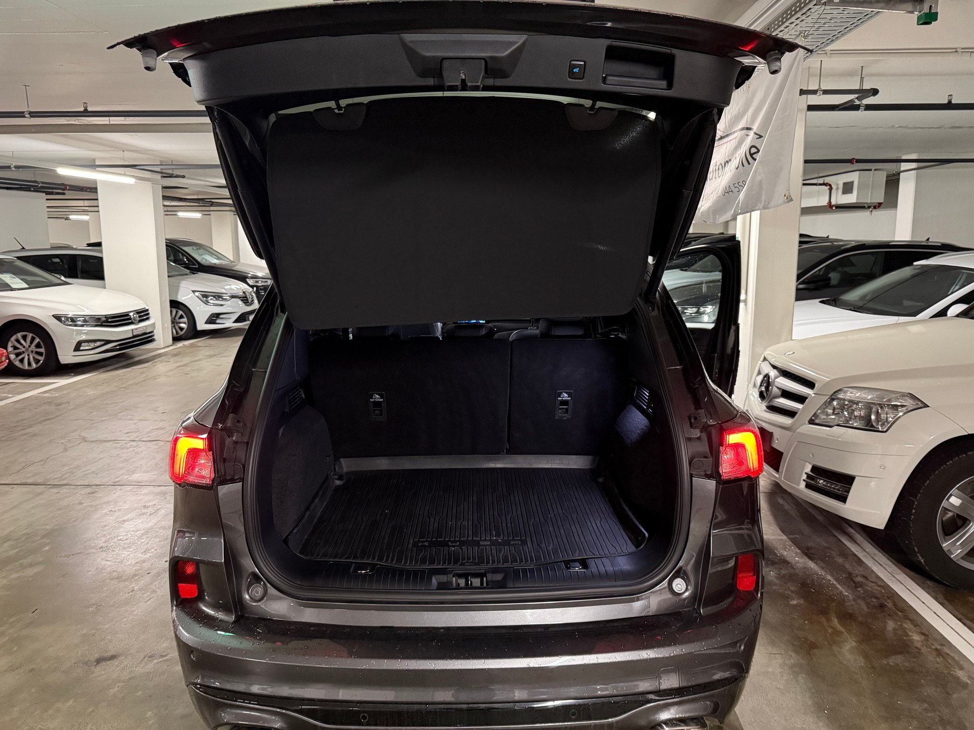 FORD Kuga 2.0 TDCi EcoBlue ST-Line X 4WD-image-6