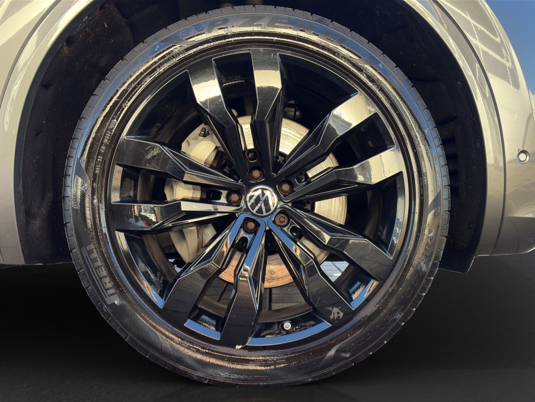 VW Touareg 3.0 V6 TSI R-Line-image-17