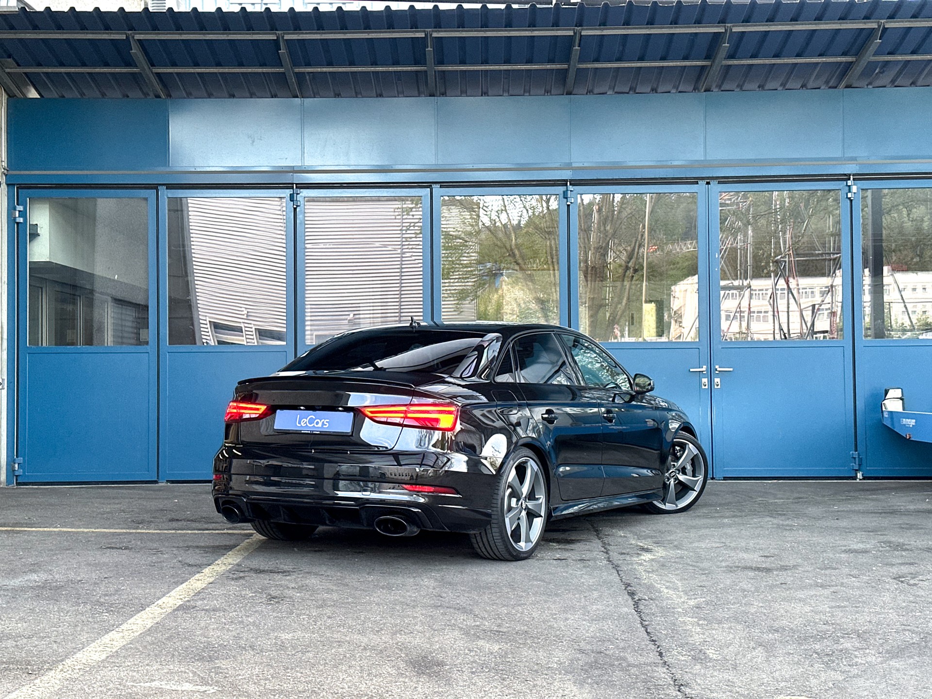AUDI RS3 Limousine 2.5 TSI quattro S-tronic-image-3