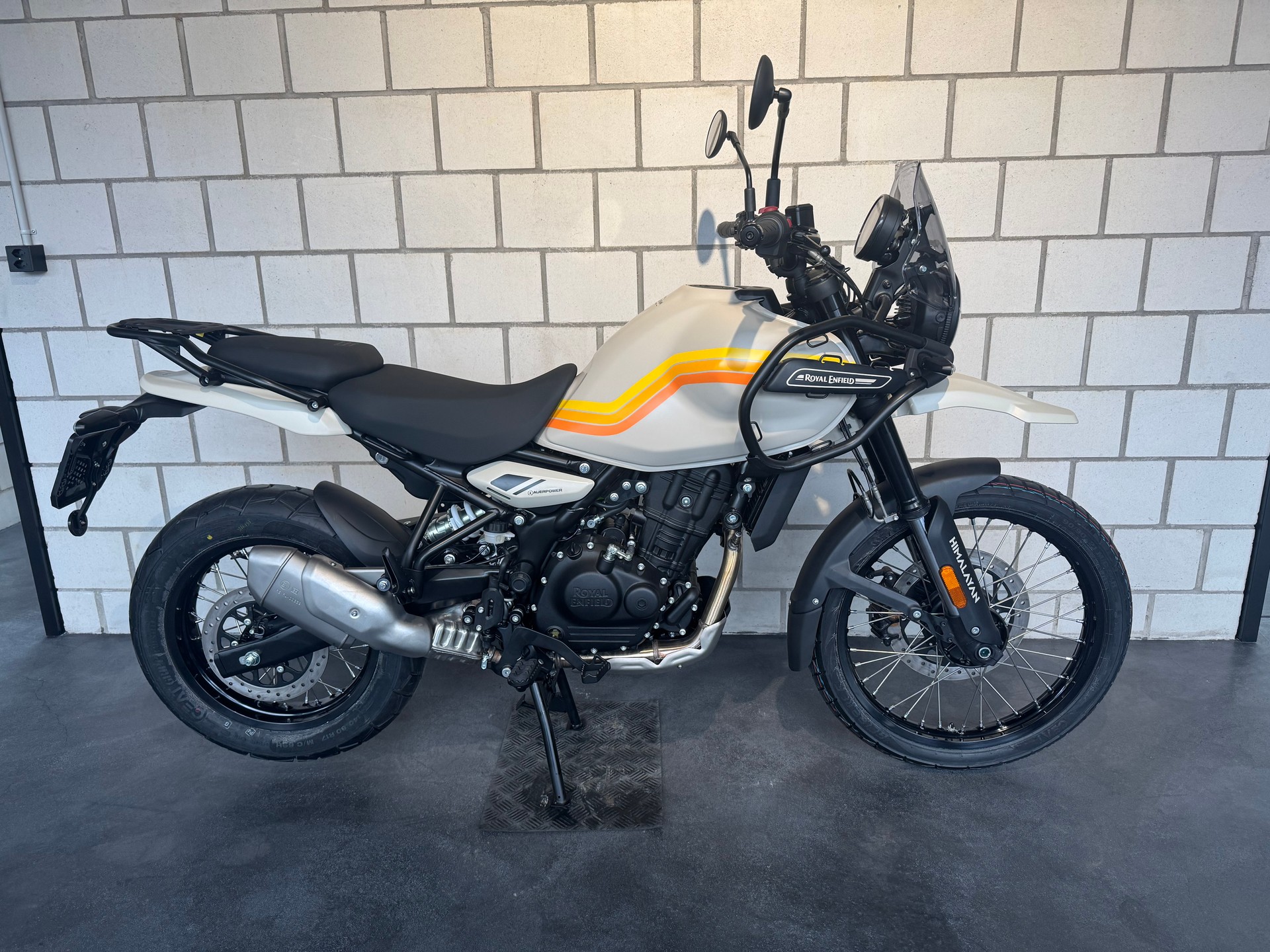 ROYAL ENFIELD HIMALAYAN 452 "SUNSET"-showroom-element-1