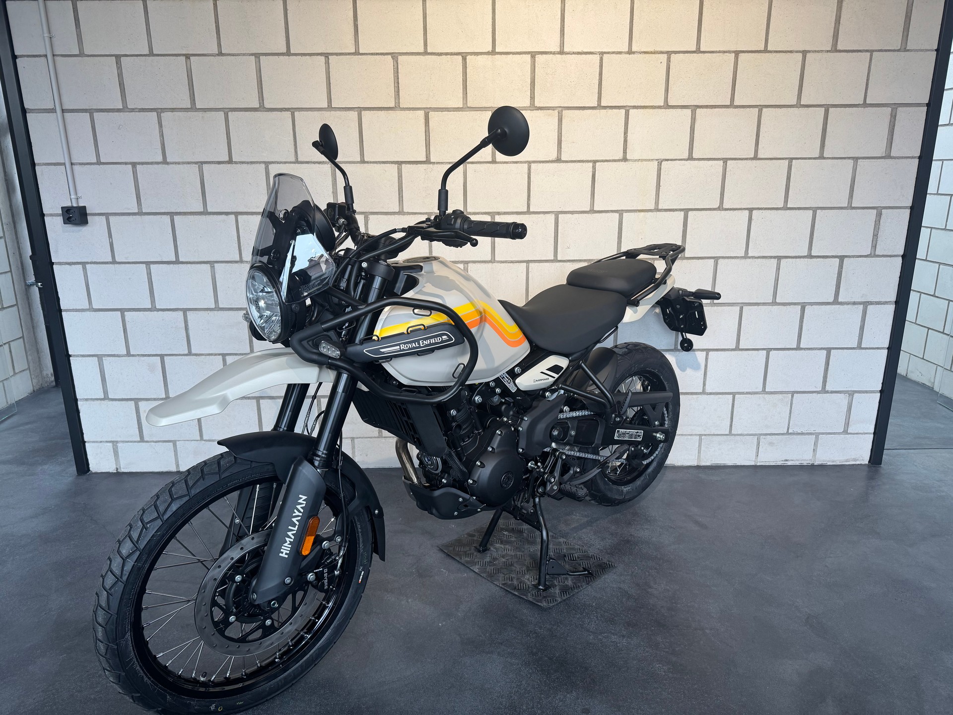 ROYAL ENFIELD HIMALAYAN 452 "SUNSET"-showroom-element-3