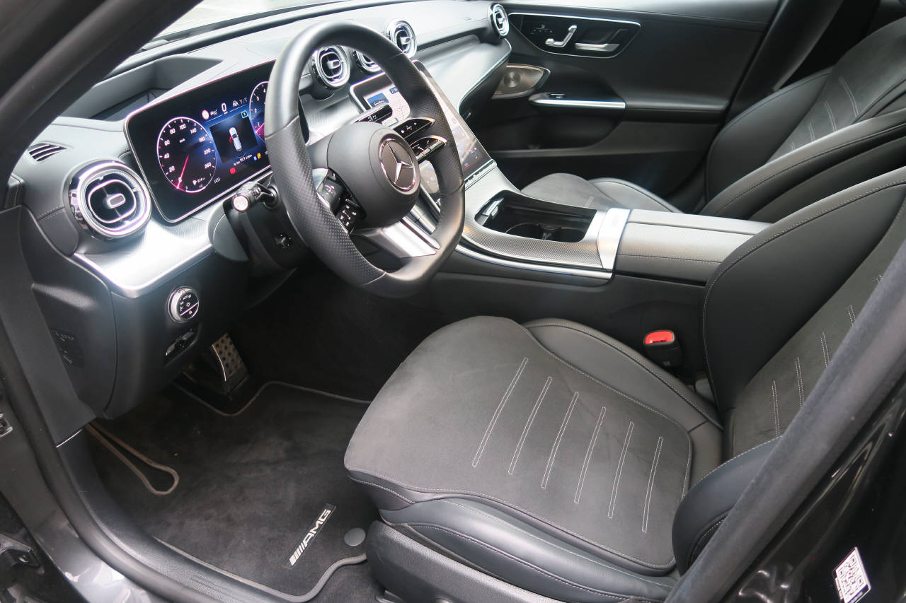 MERCEDES-BENZ C 300 AMG Line 4matic Kombi-image-3