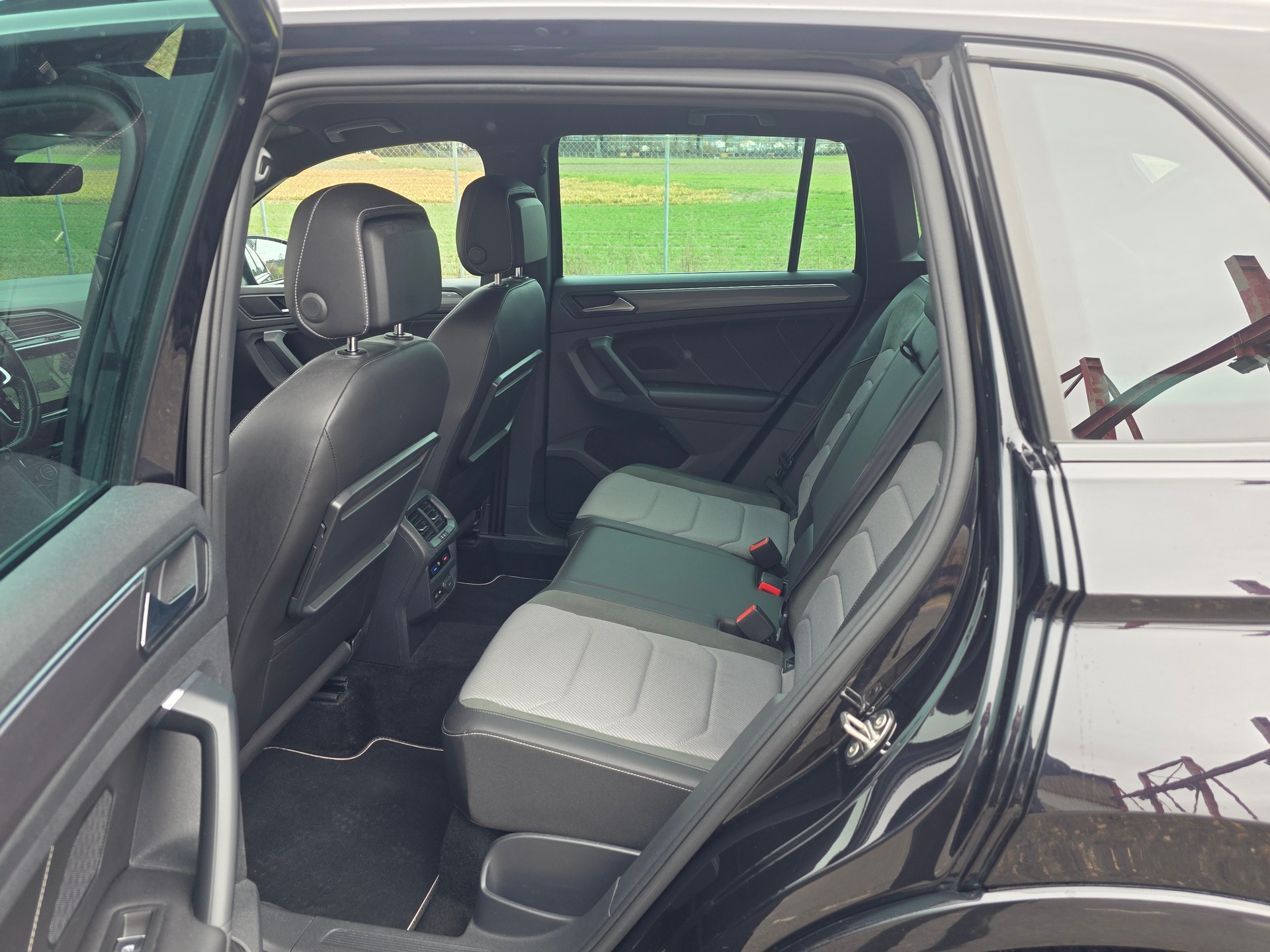 VW Tiguan 2.0TSI Highline / R-Line 4Motion DSG-image-9