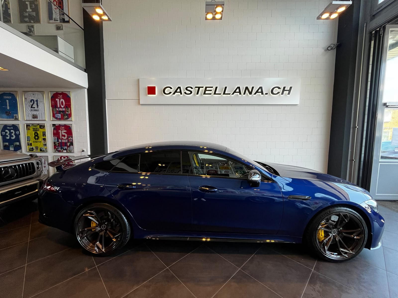 MERCEDES-BENZ AMG GT 4 63 4Matic+-image-4