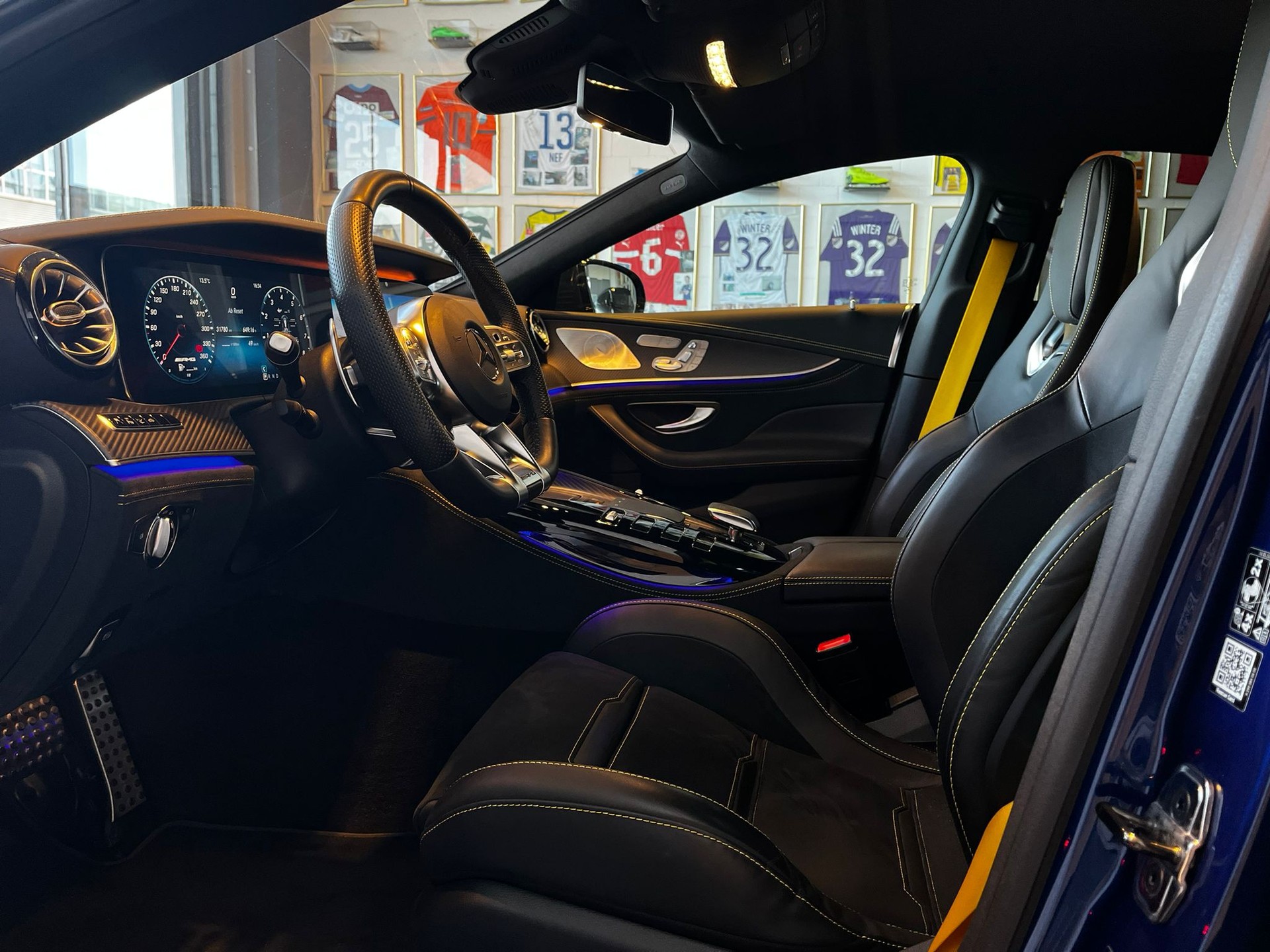 MERCEDES-BENZ AMG GT 4 63 4Matic+-image-12